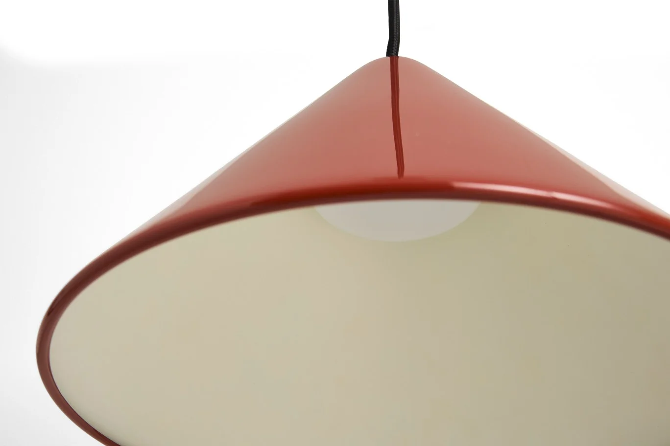 Compass Pendant 260 Pompeian red