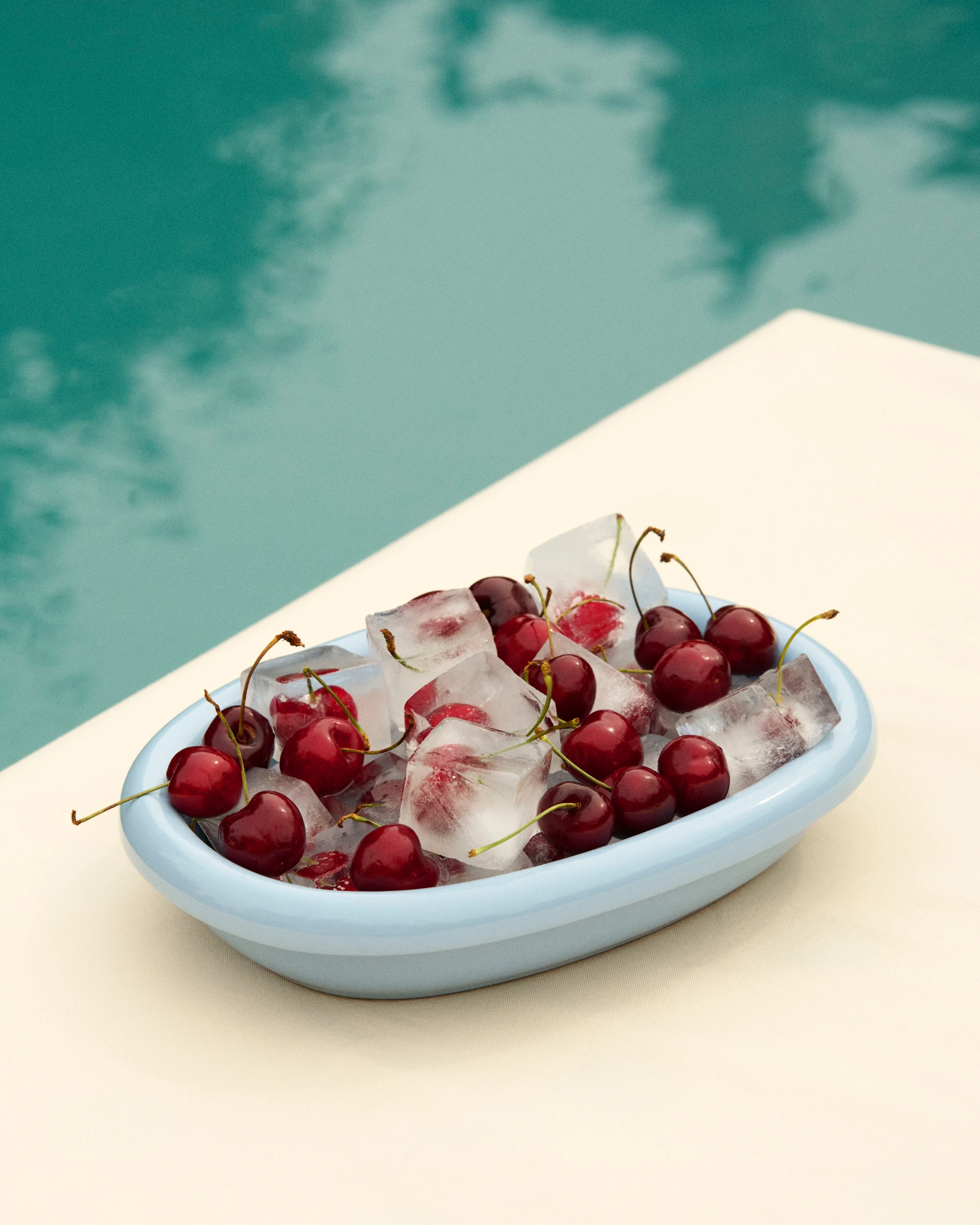 Barro Oval Dish Small Light blue