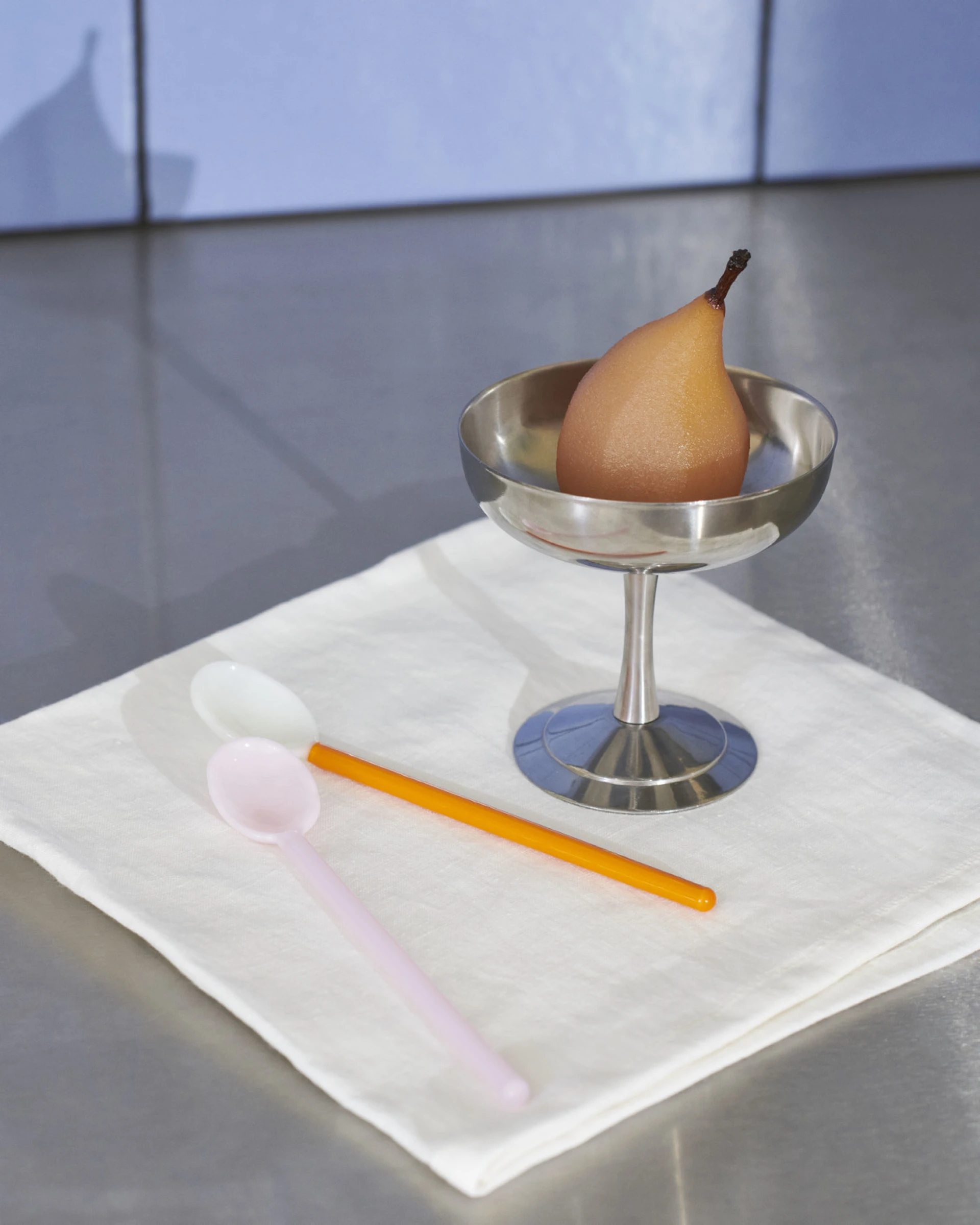 Glass Spoons Round Set of 2 Bright yellow and brown