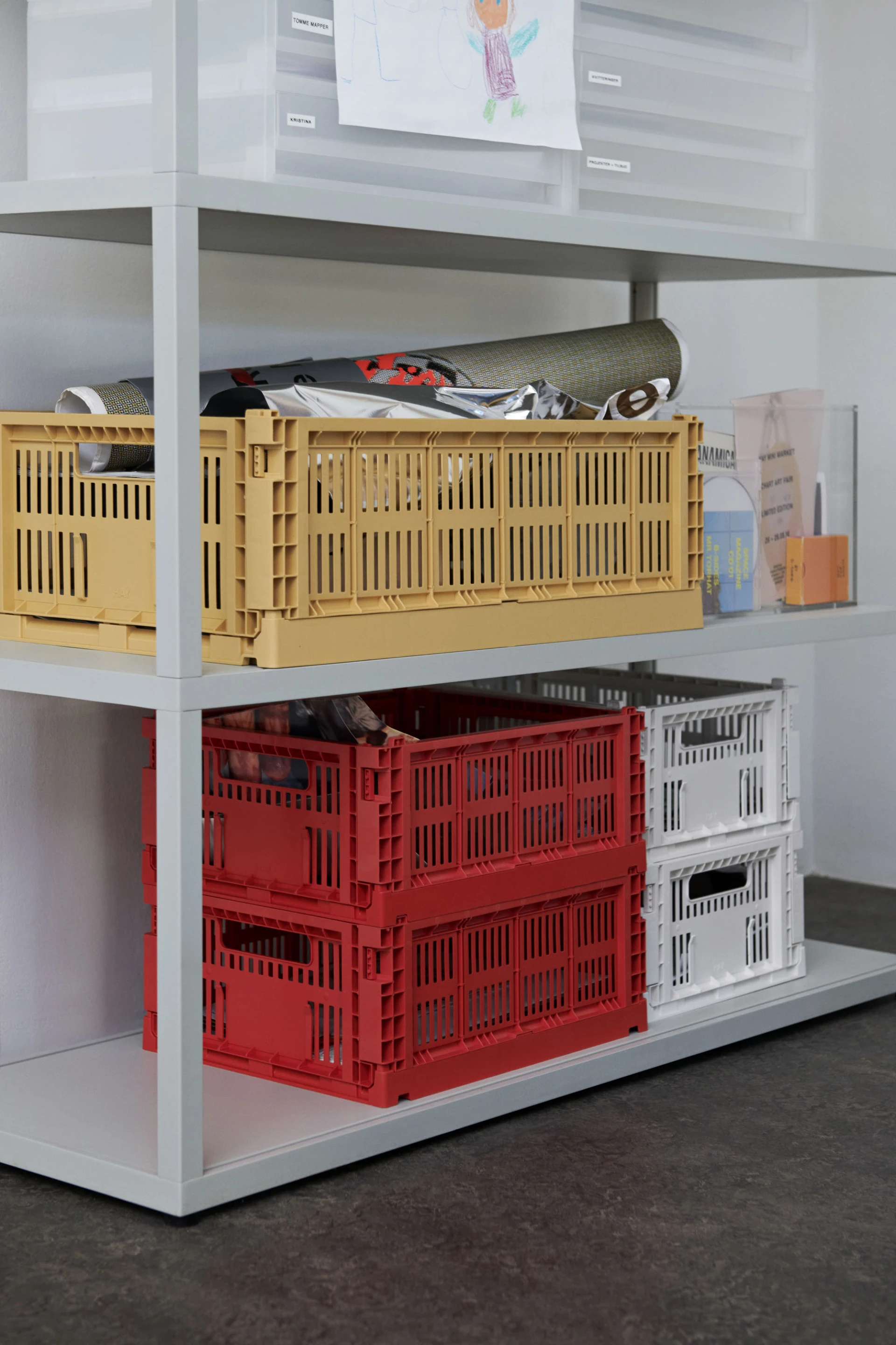 HAY Colour Crate Medium Red HAY Colour Crate Medium Red