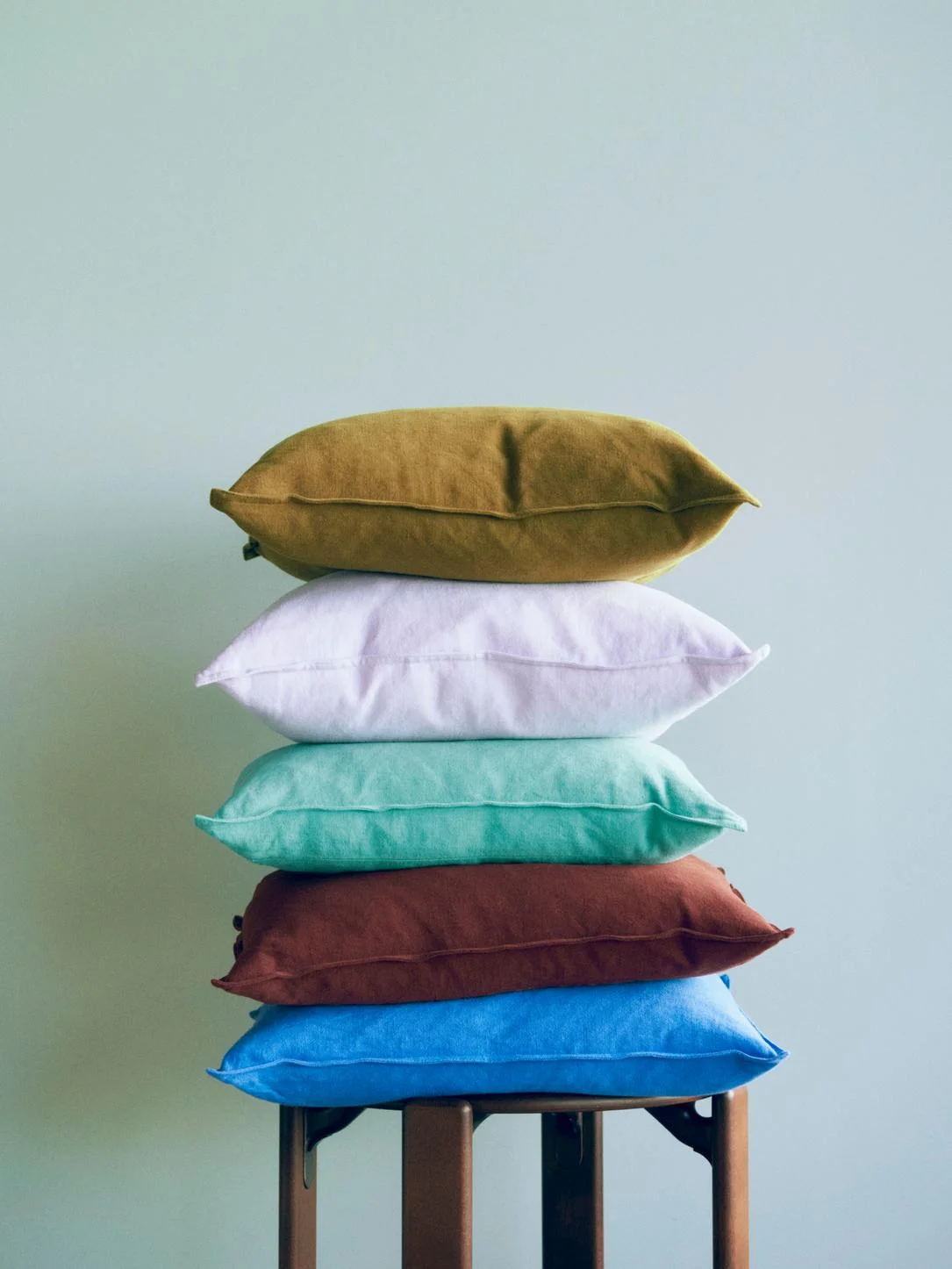 Linen Cushion 50 x 50 Iron red