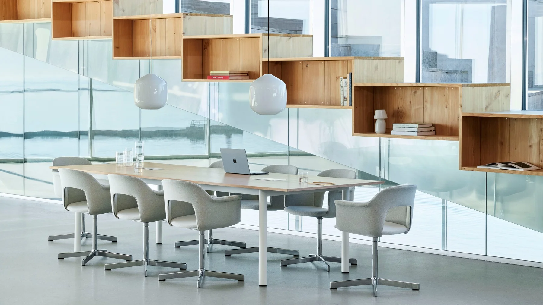 Annex Table Overhang