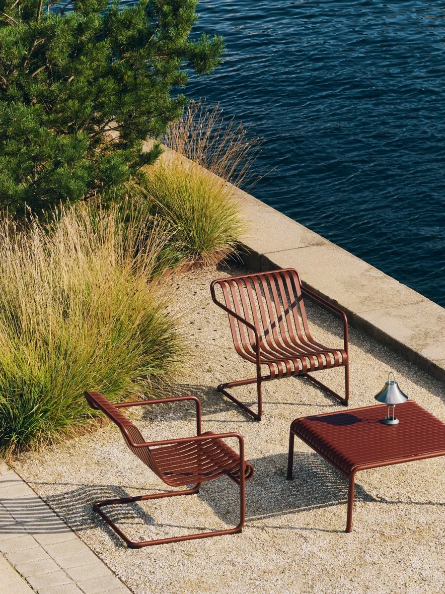 Palissade Cantilever Lounge Chair Low