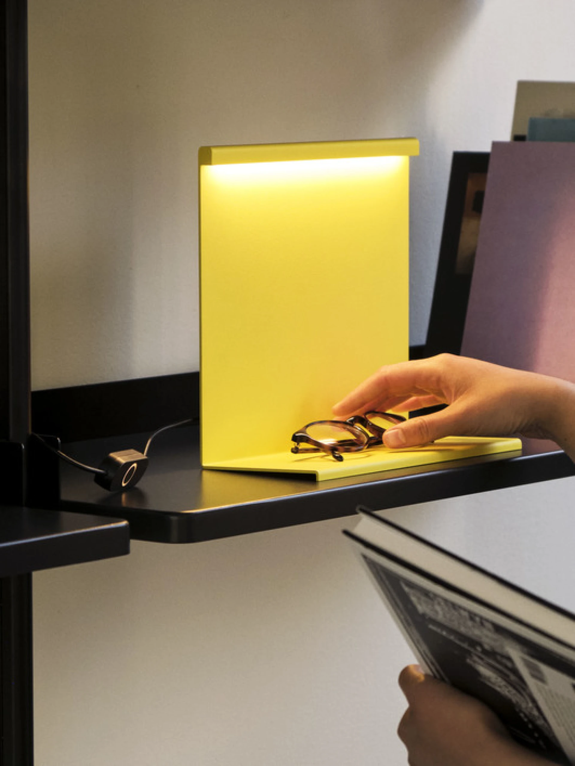 LBM Table Lamp Titanium yellow