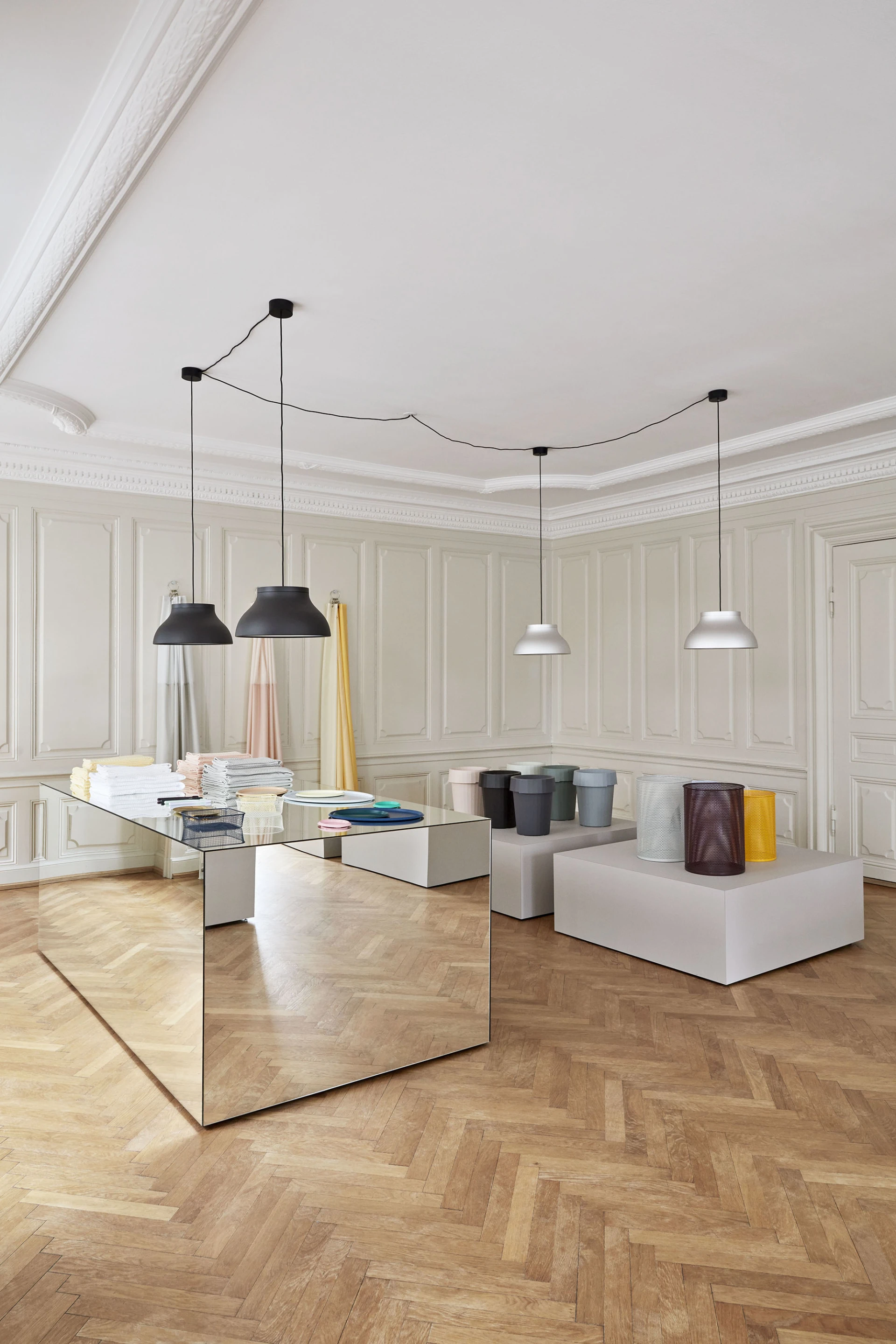 PC Pendant Medium Soft black