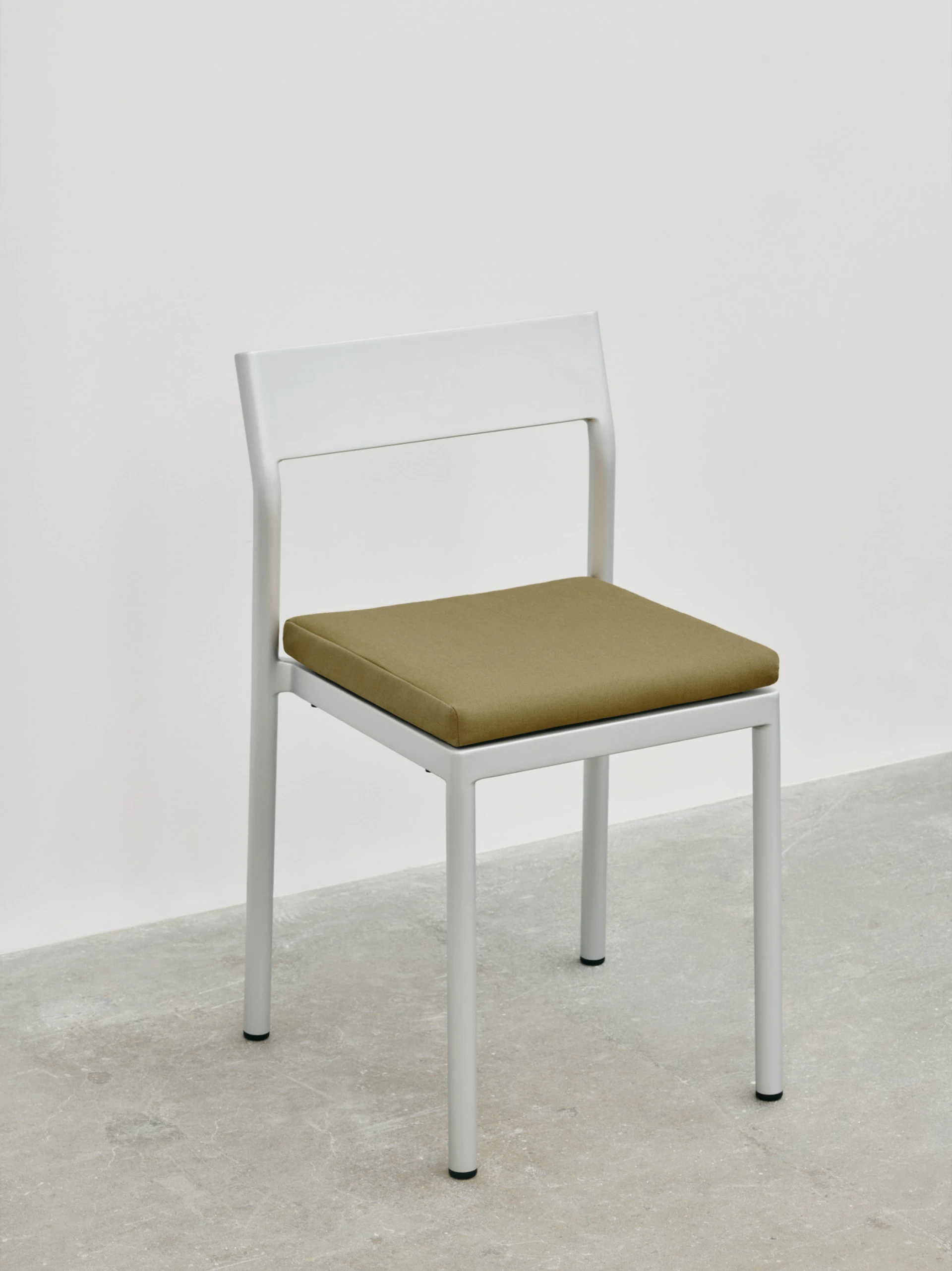 Type Cushion Ochre