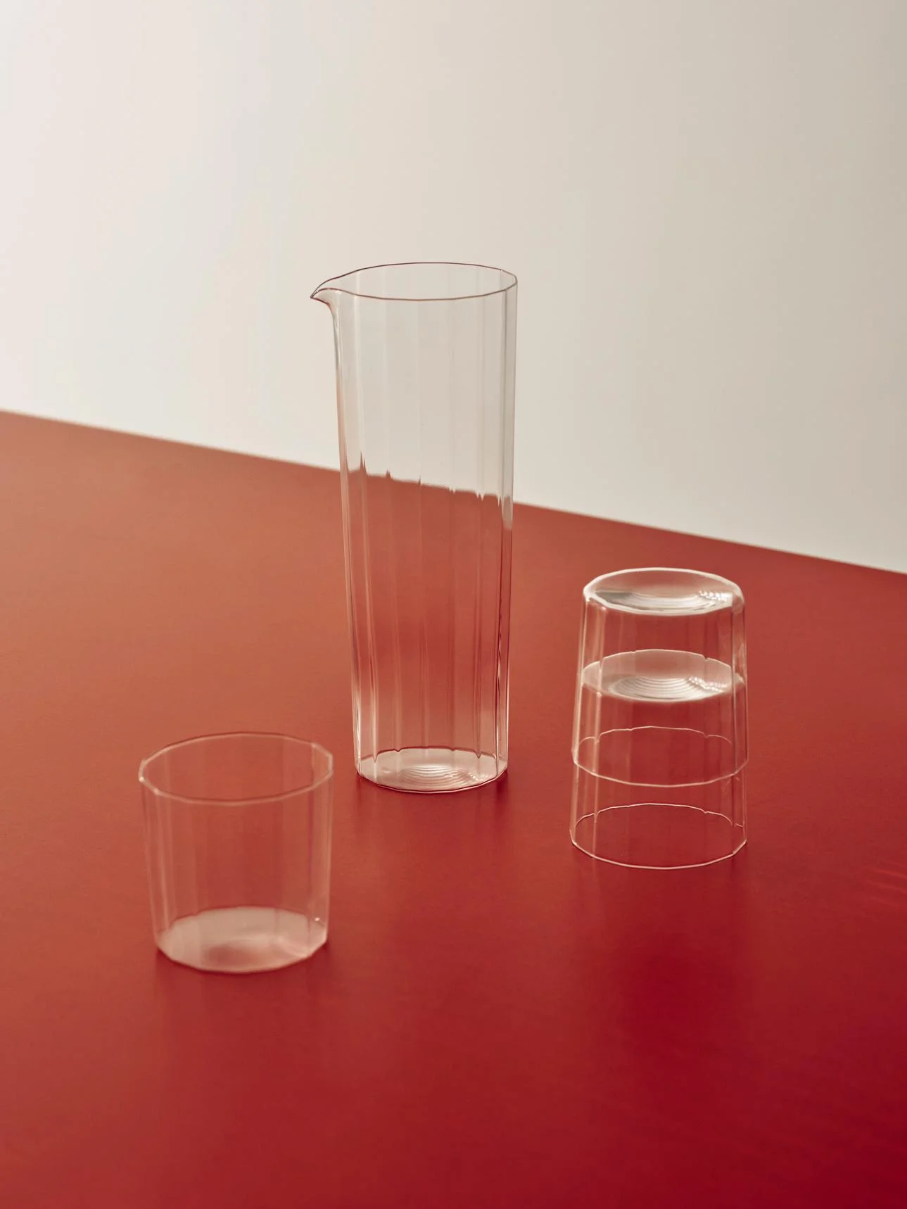 Angle Carafe 0,9 litre Clear