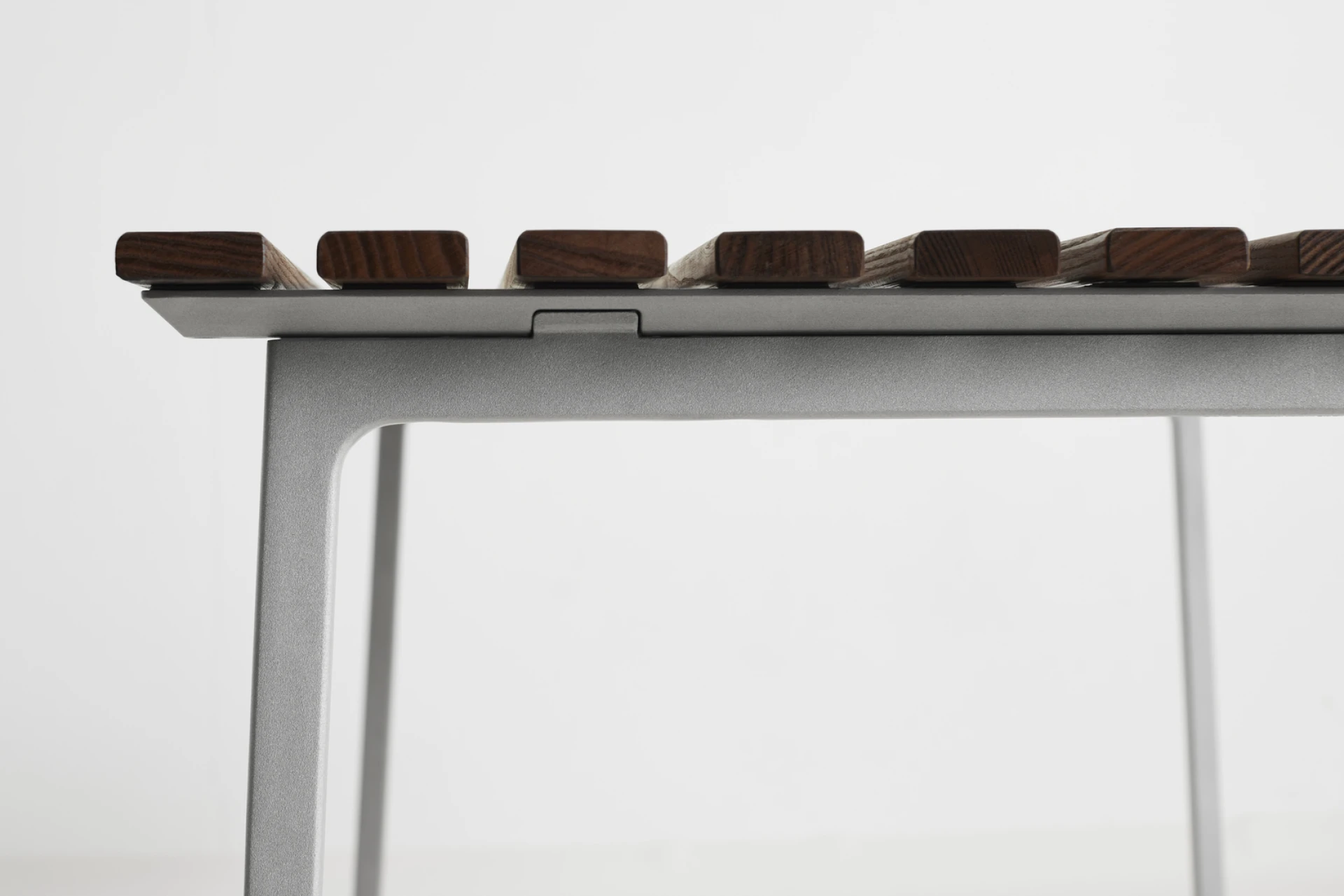 Traverse Table H74 x W190 x L83