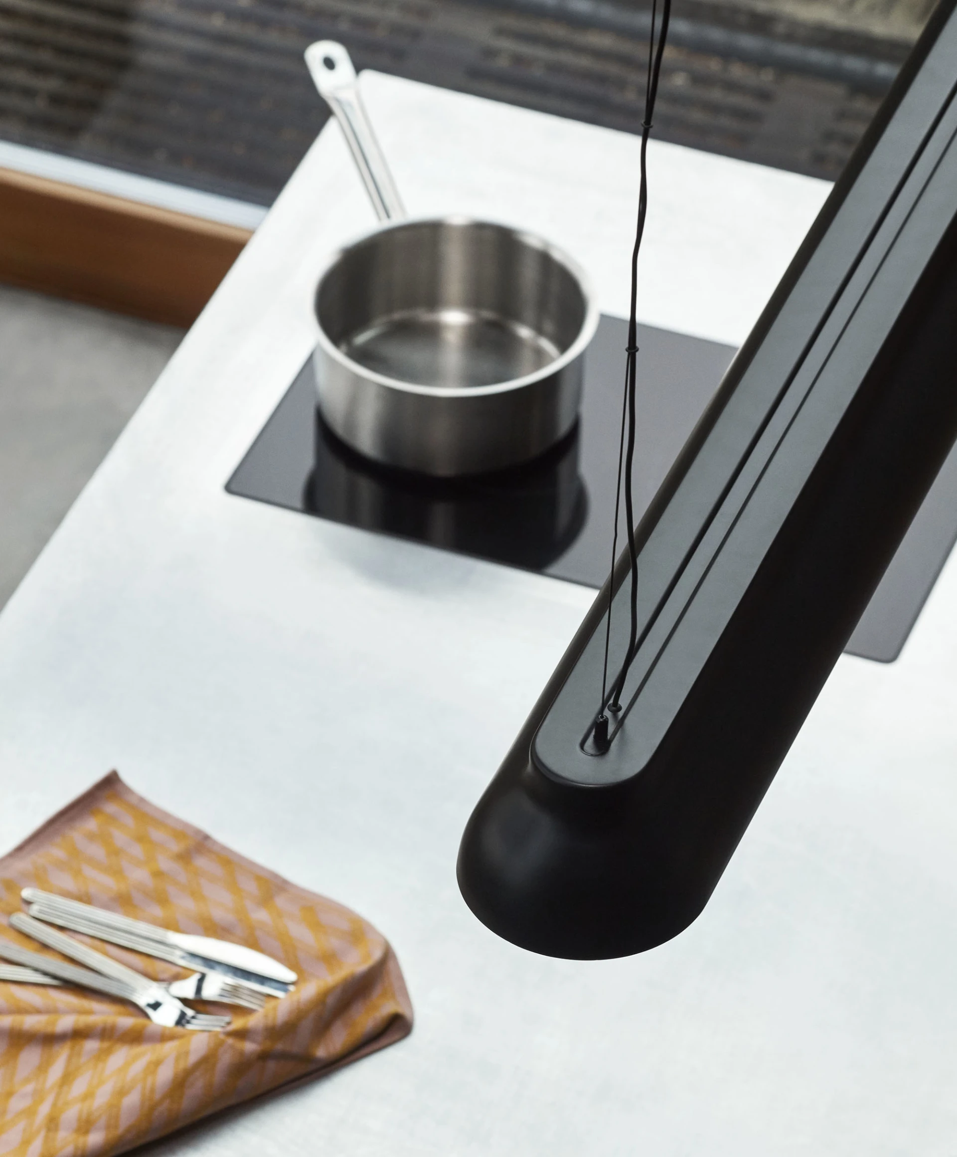 PC linear pendant soft black