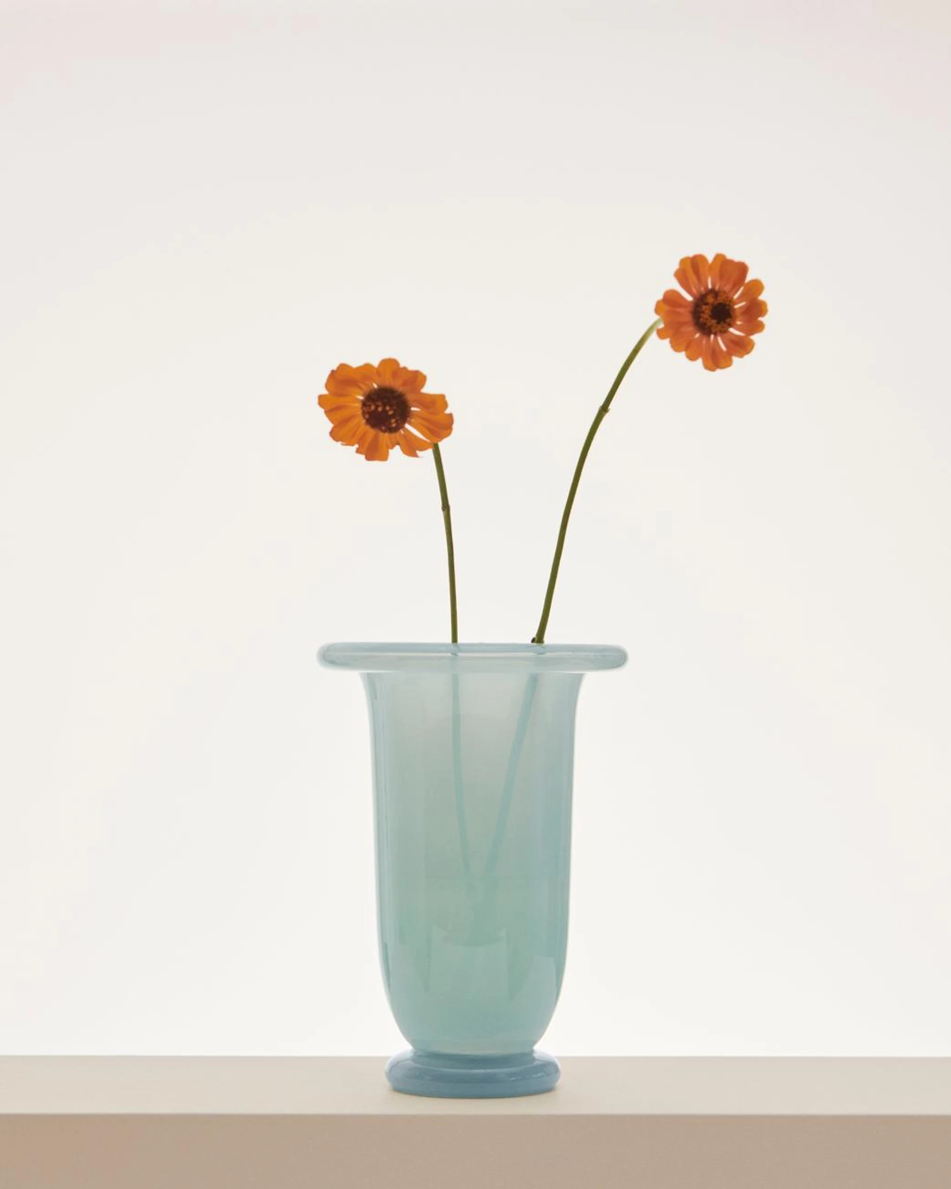 Empire Vase Medium Ice blue with light blue base