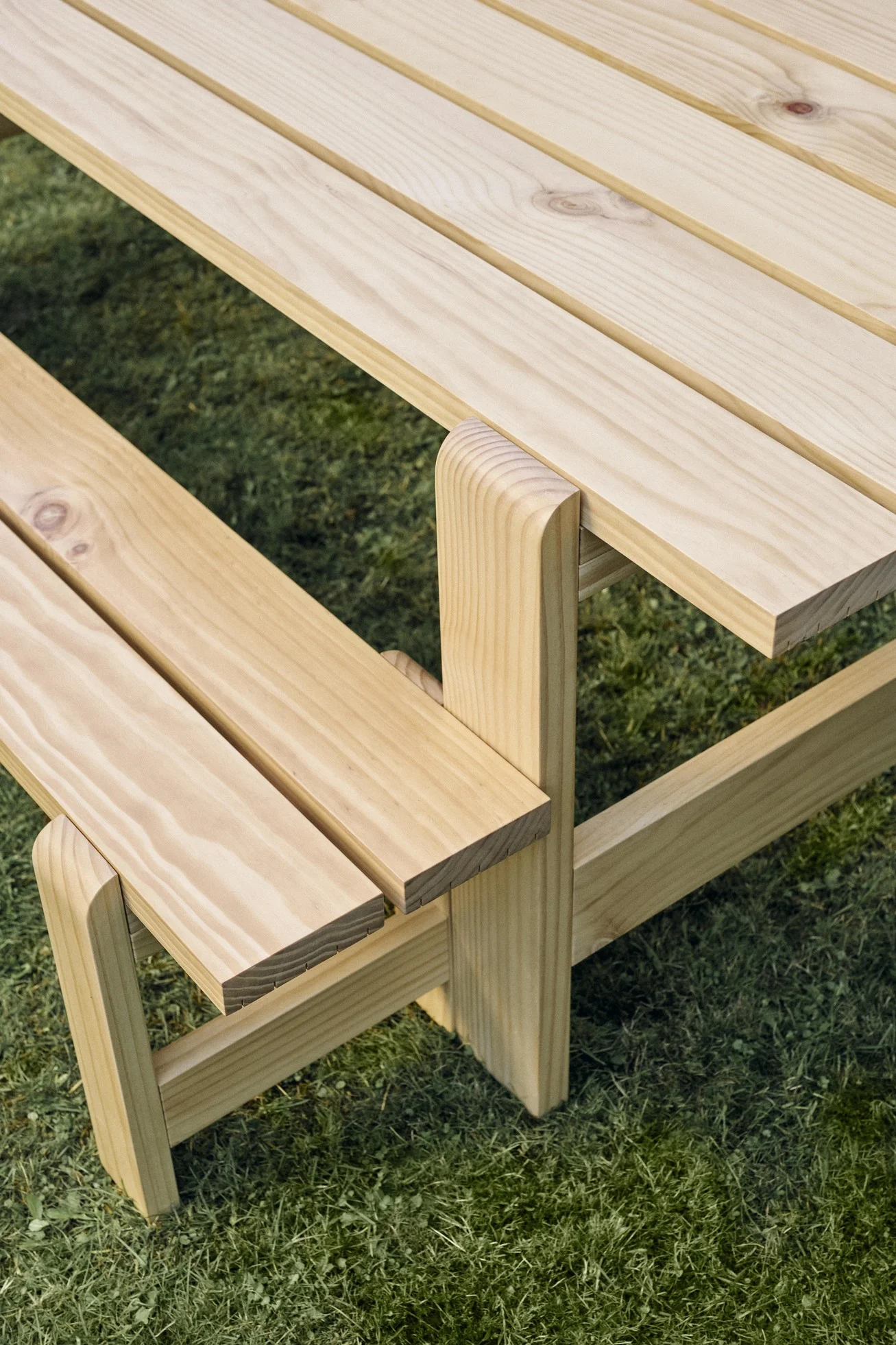 Weekday Table L180 Natural