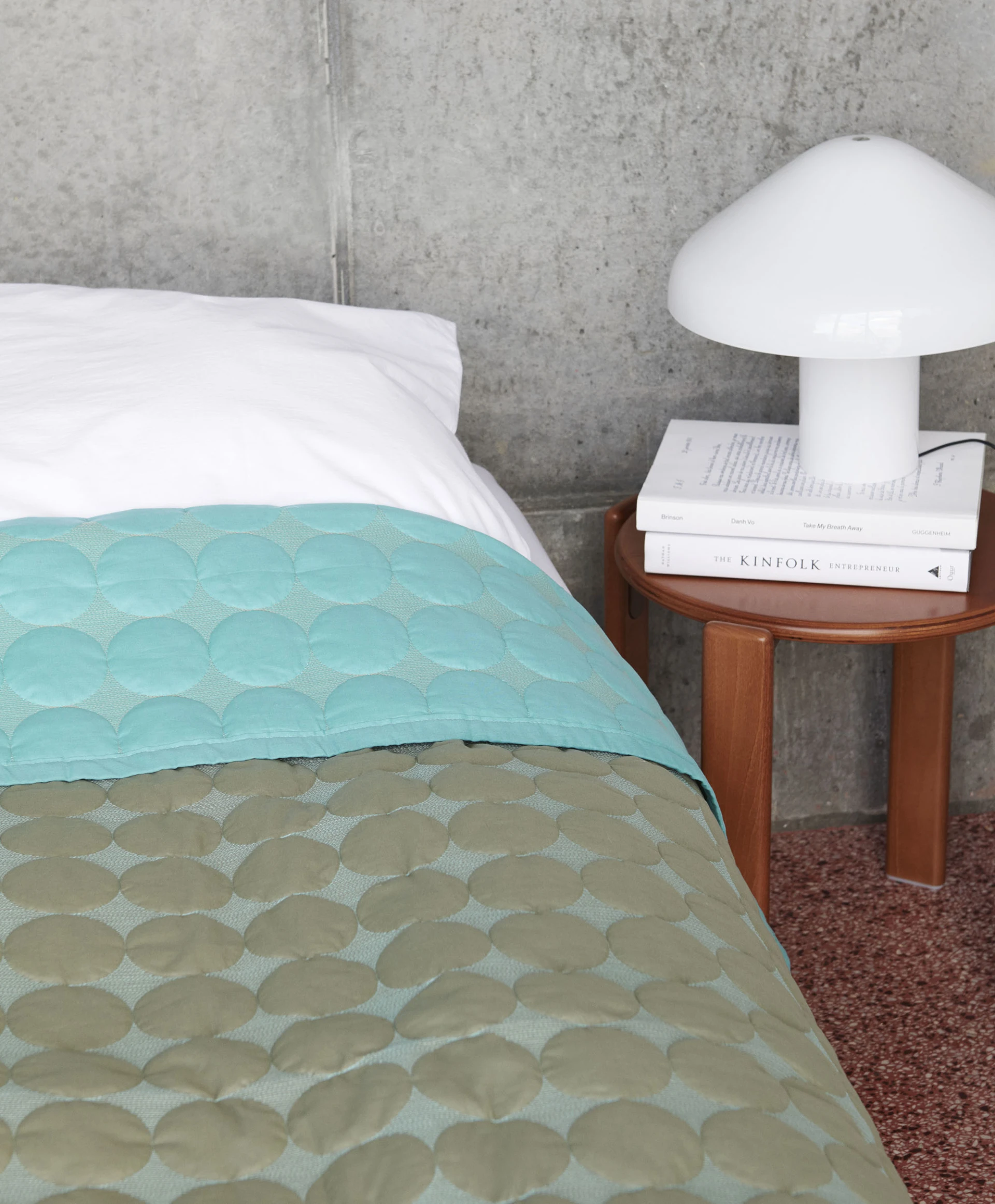 Pao Glass Table Lamp 350 White