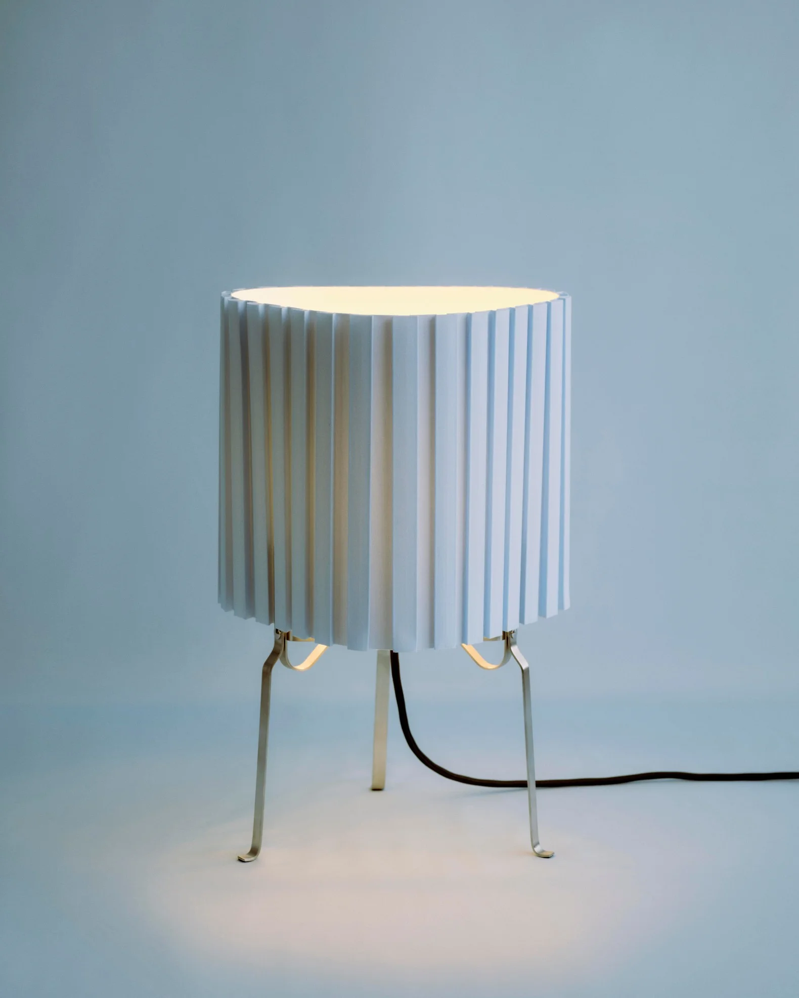 Canelé Table Lamp 370 Soft blue