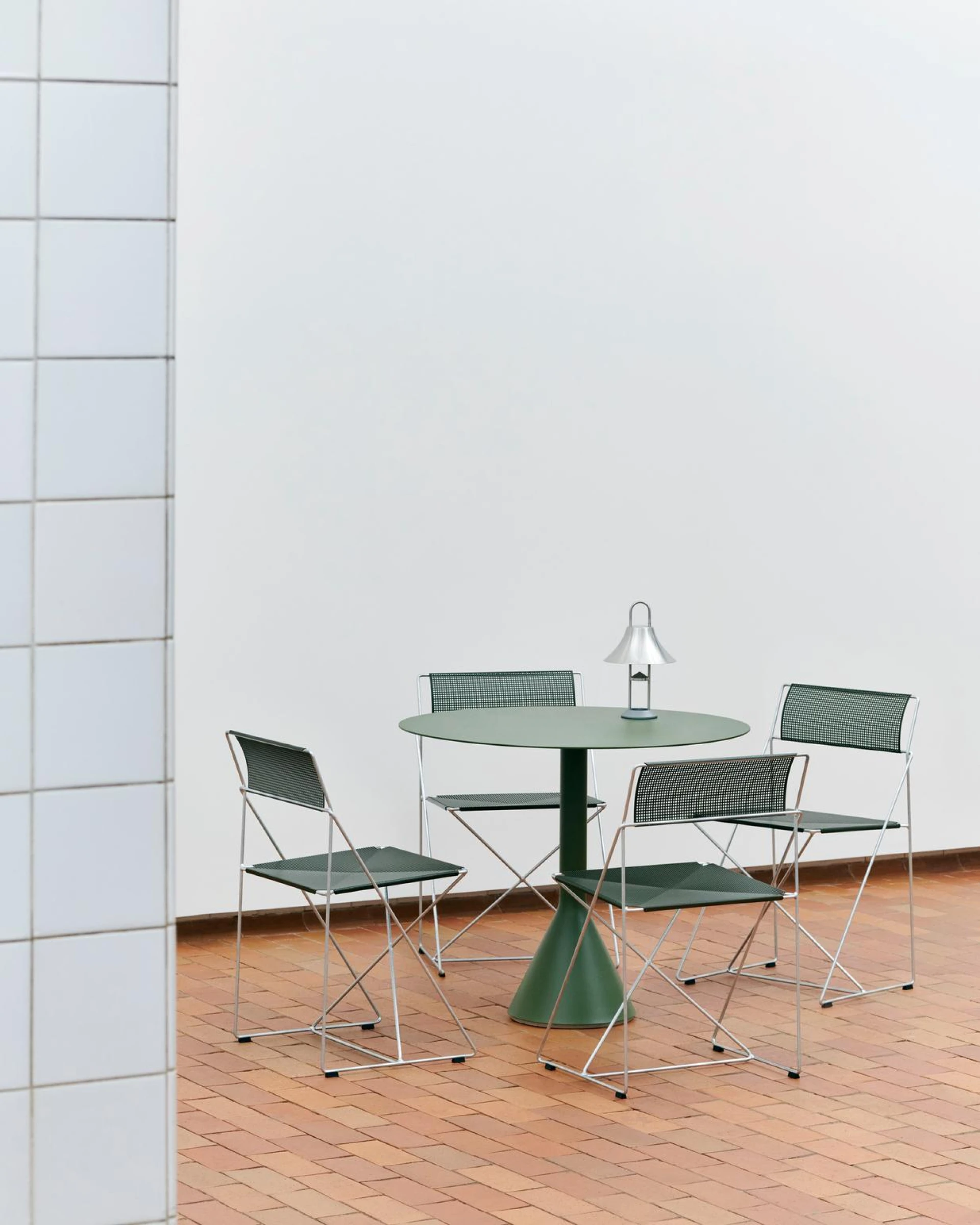 Palissade Cone Table