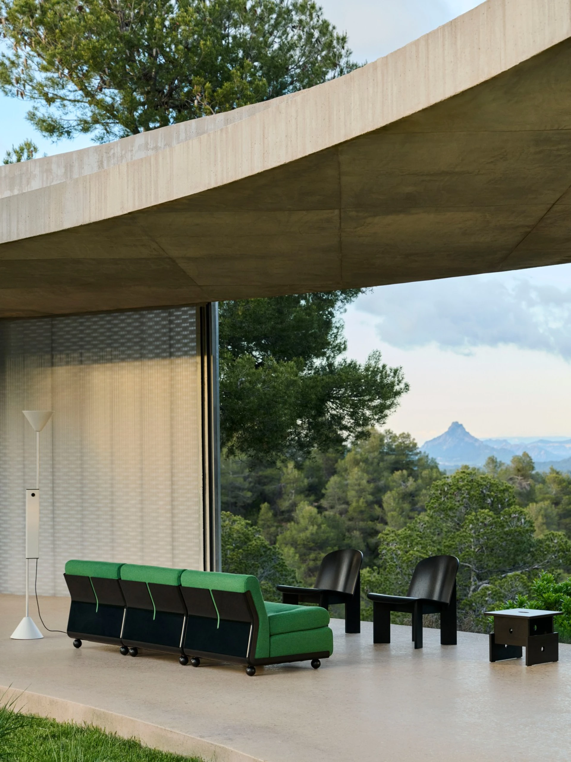 Wood Box Coffee Table Black water-based lacquered oak