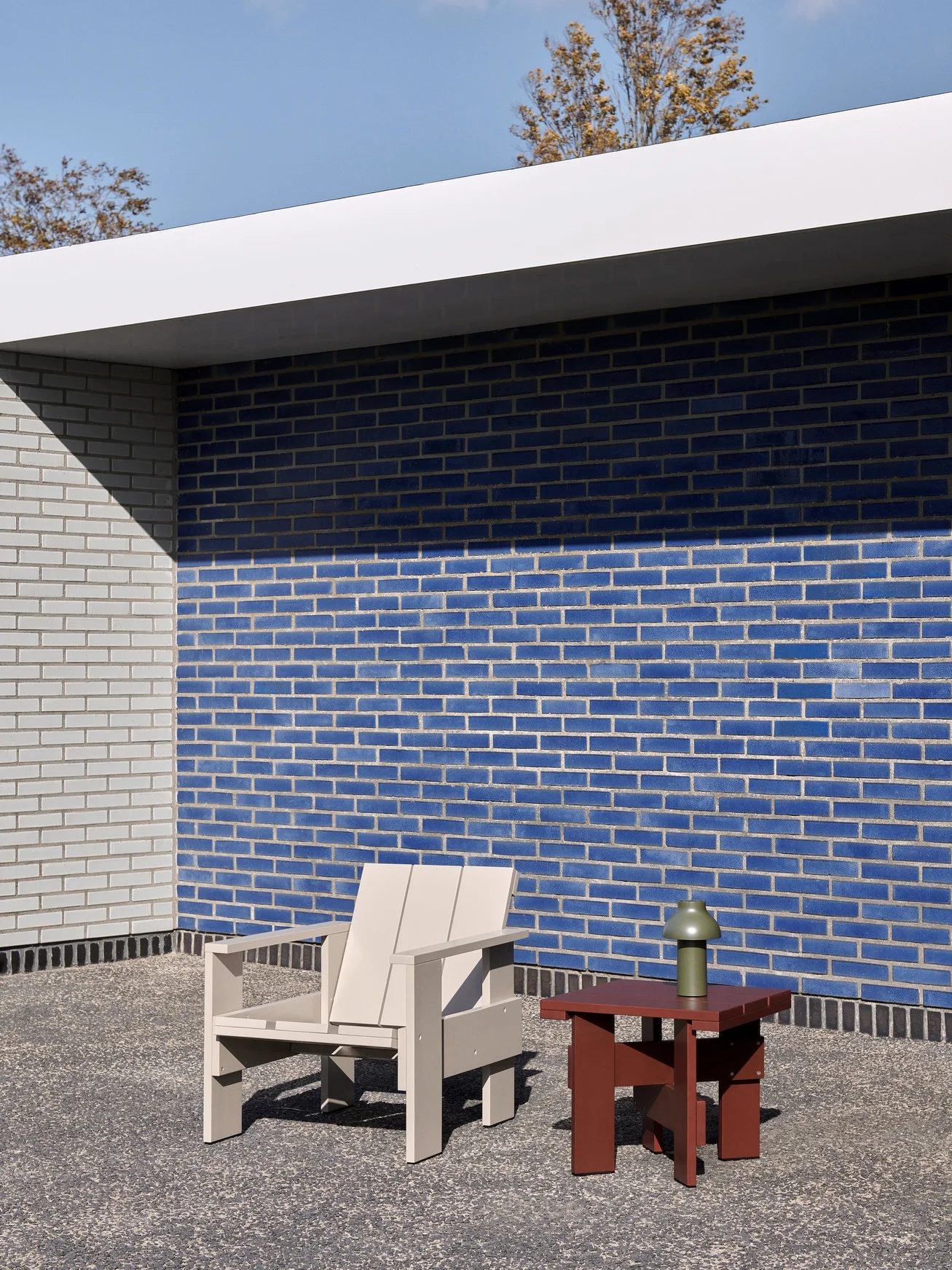 Crate Low Table Iron red