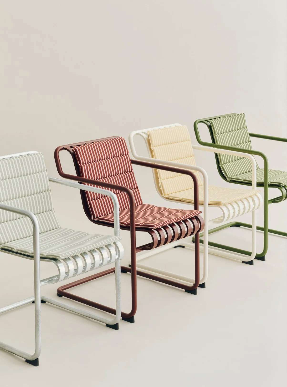 Terrazza Folding Seat Cushion 82 x 40 Olive bold stripe