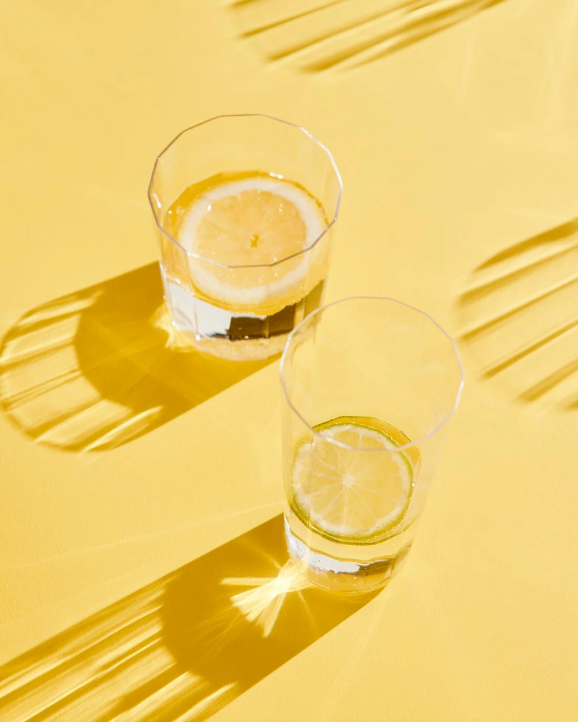 Angle Glass Set of 4 Wide H7.5 Clear