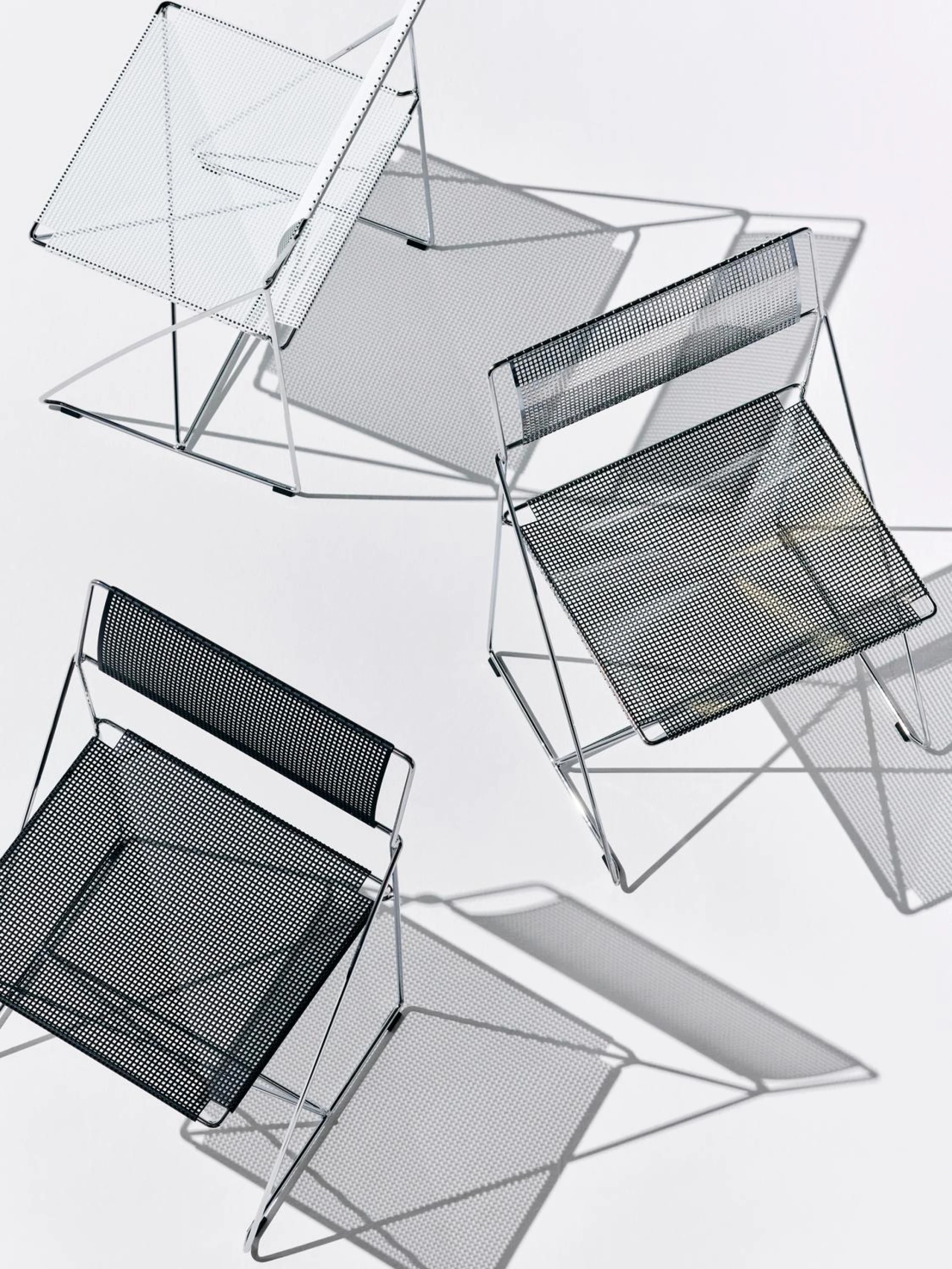 X-Line Chair Chromed base Indoor - Black powder coated seat/back