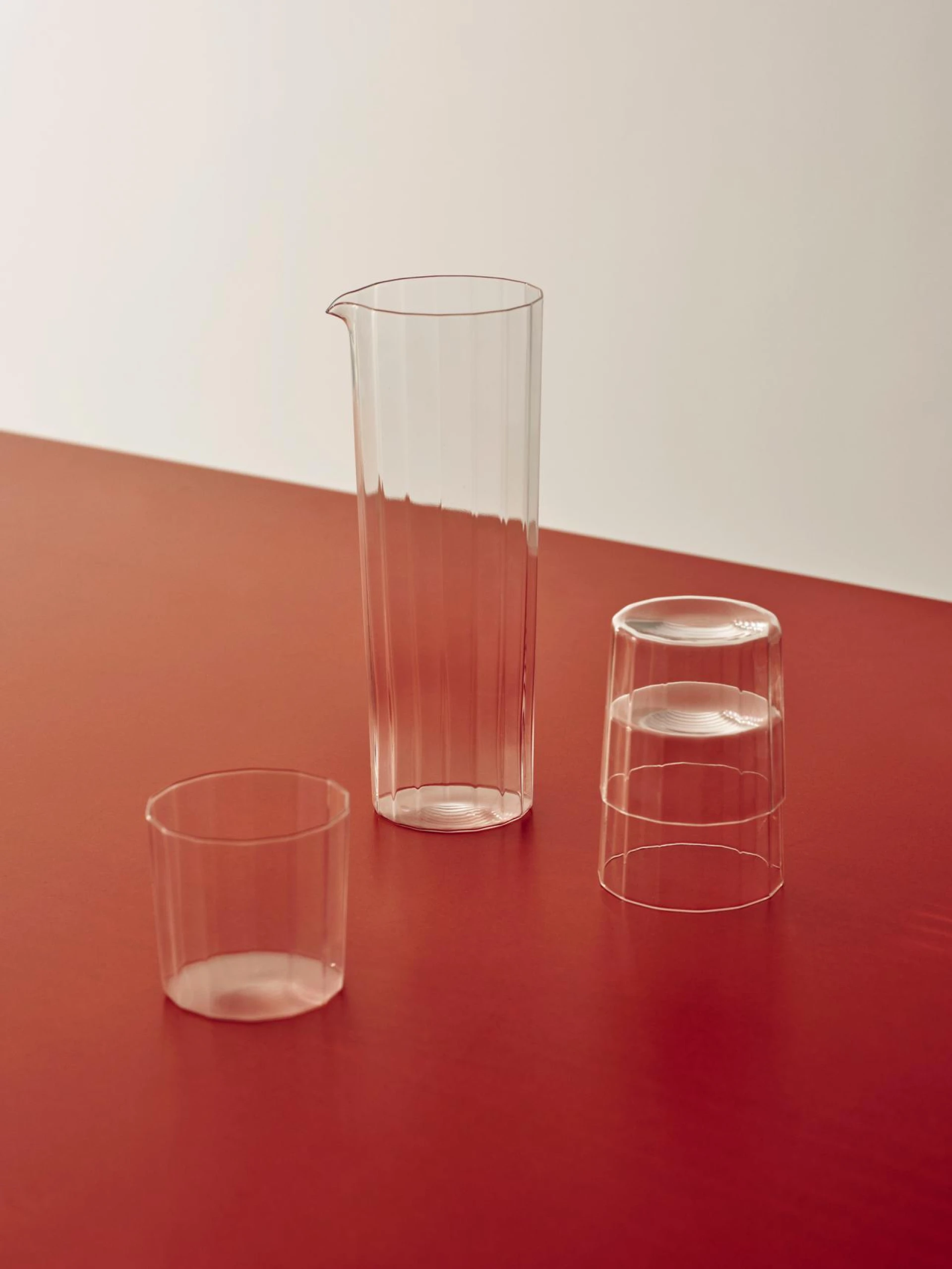 Angle Carafe 0,9 litre Clear