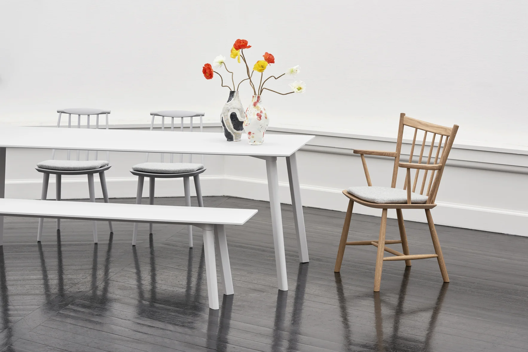 J77 Chair Beech White 