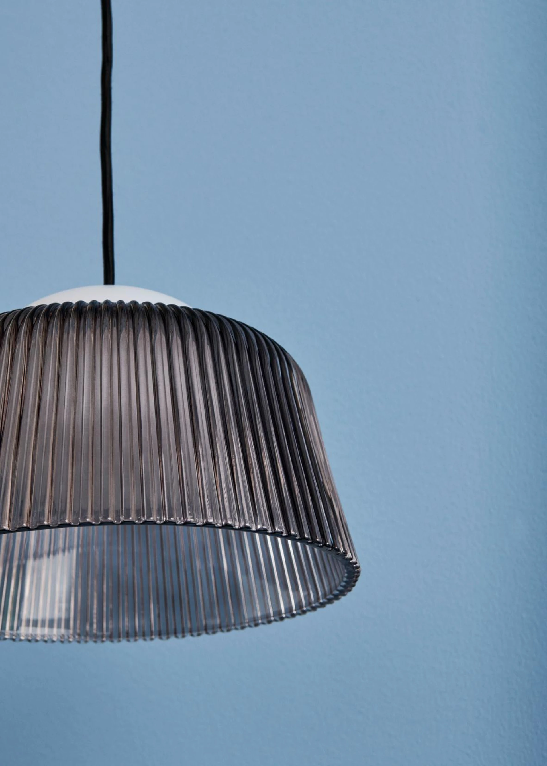 Brim Pendant Smoked grey glass