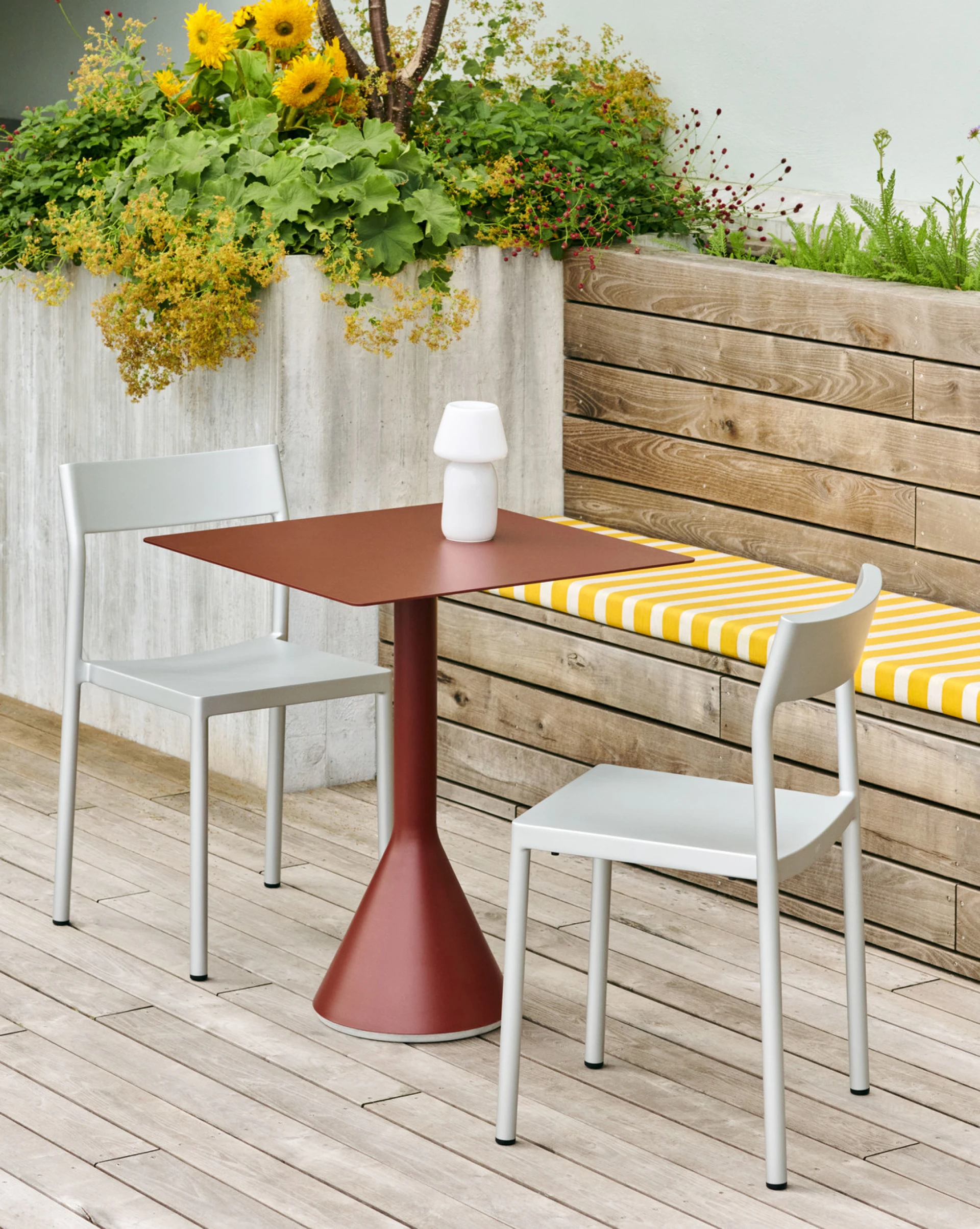 Palissade Cone Table
