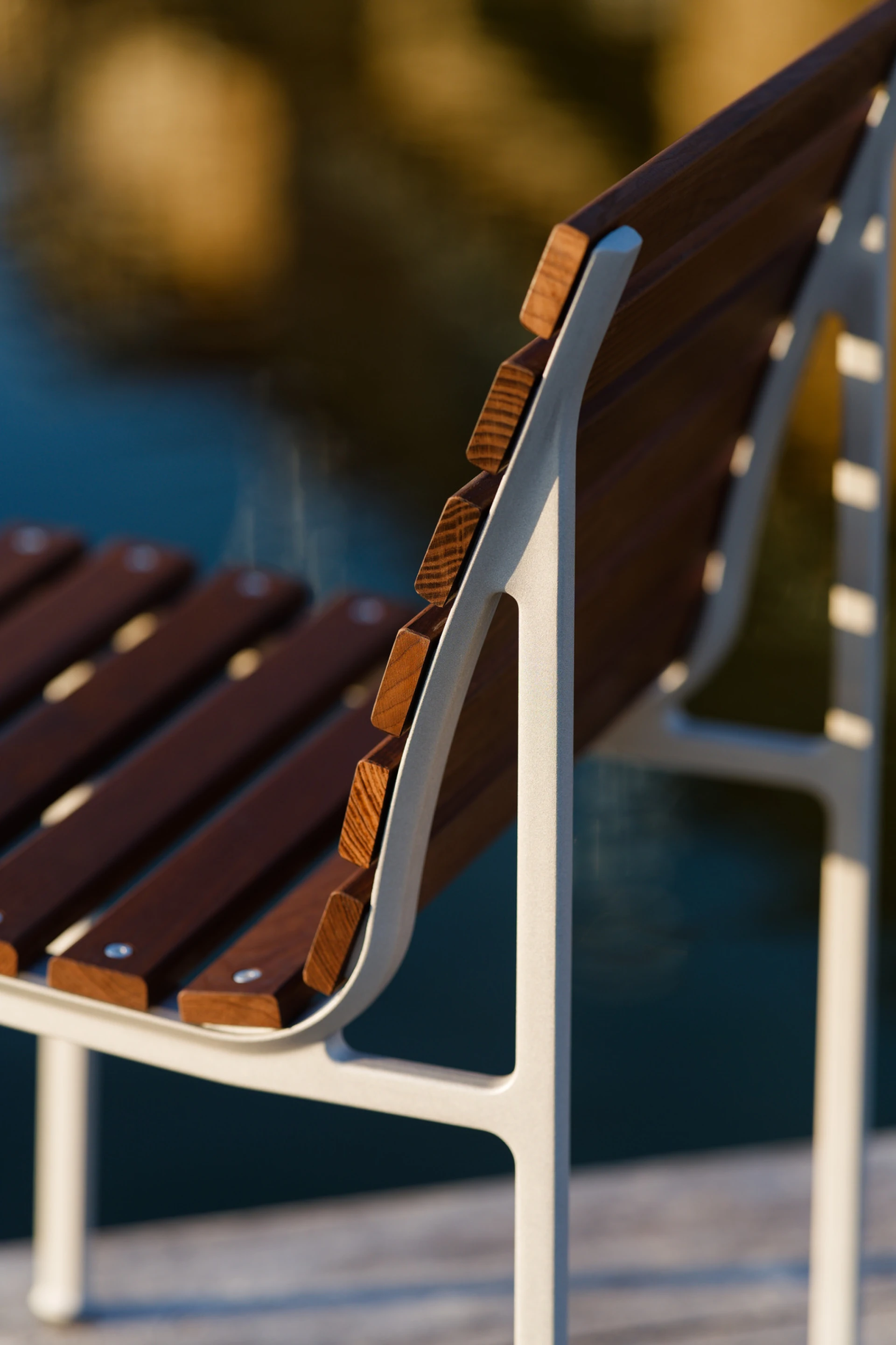 Traverse Chair