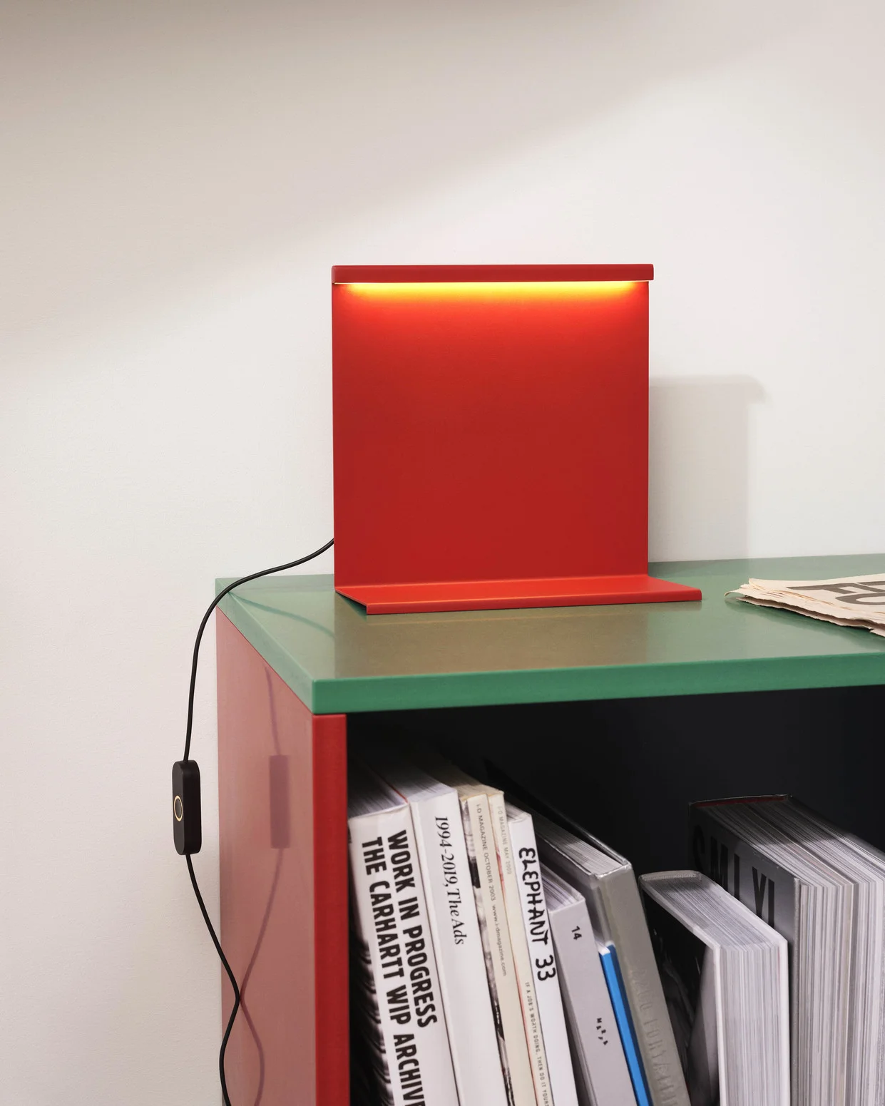 LBM Table Lamp Tomato red