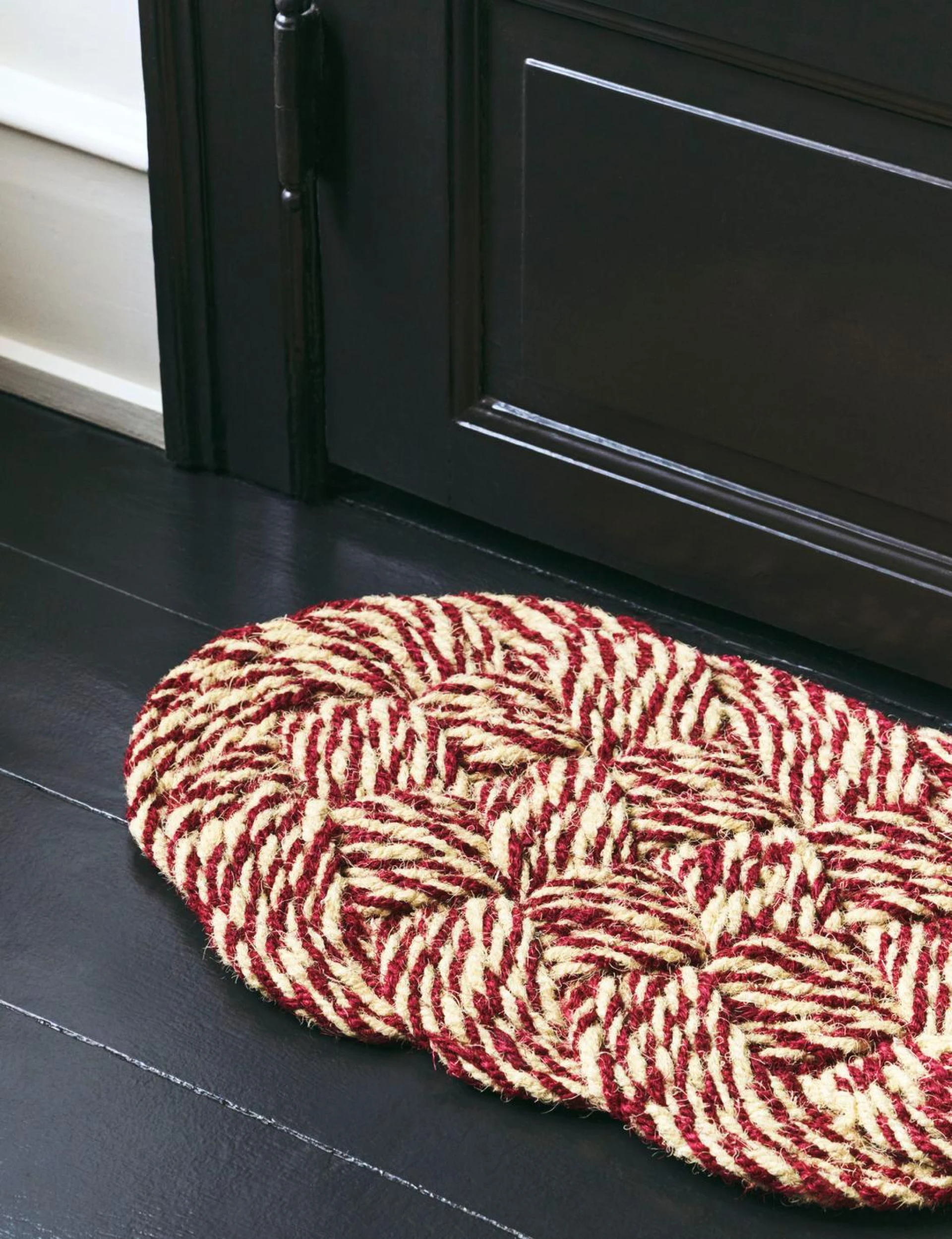Coco Door Mat Swirl Bordeaux and off-white Coco Door Mat Swirl Bordeaux and off-white