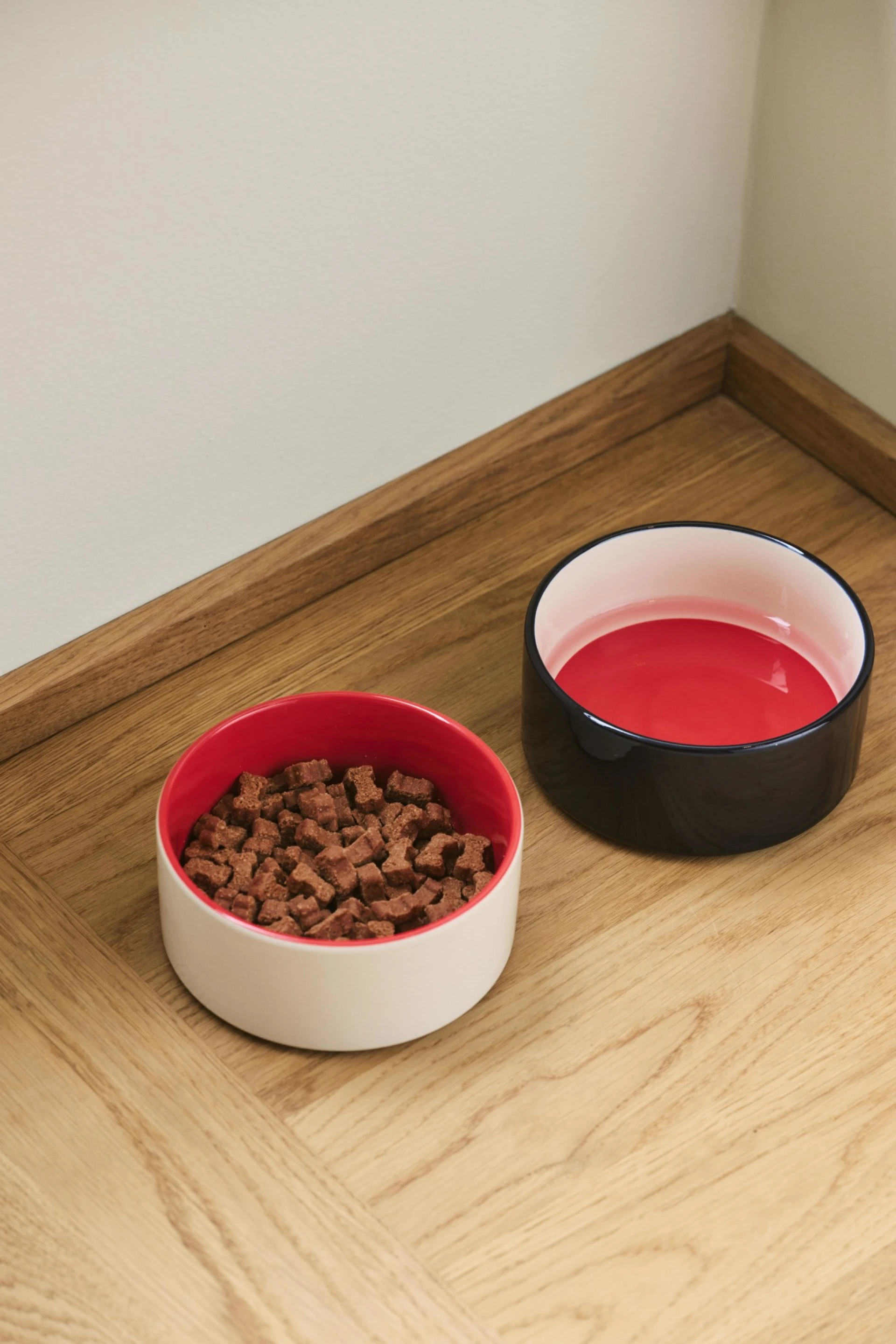 HAY Dogs Bowl Small Blue, red