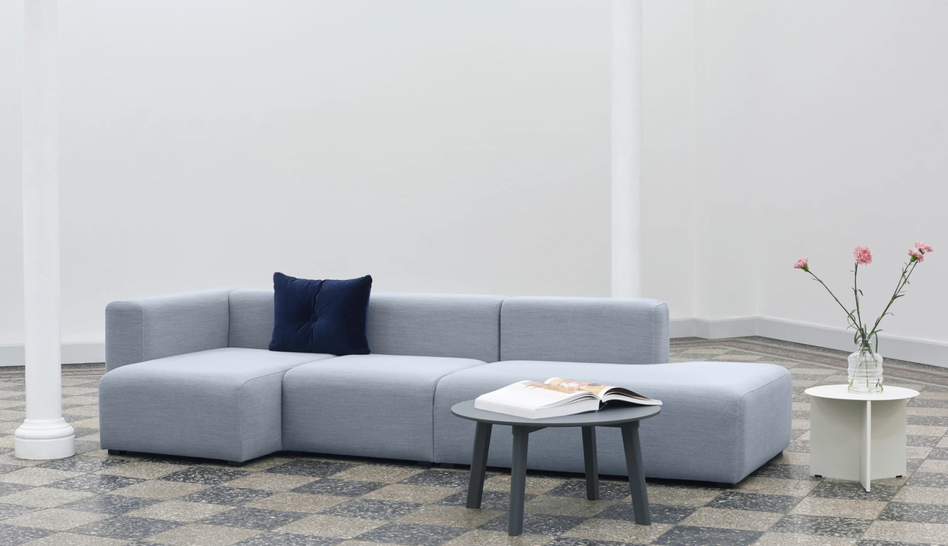 Slit Table Round White