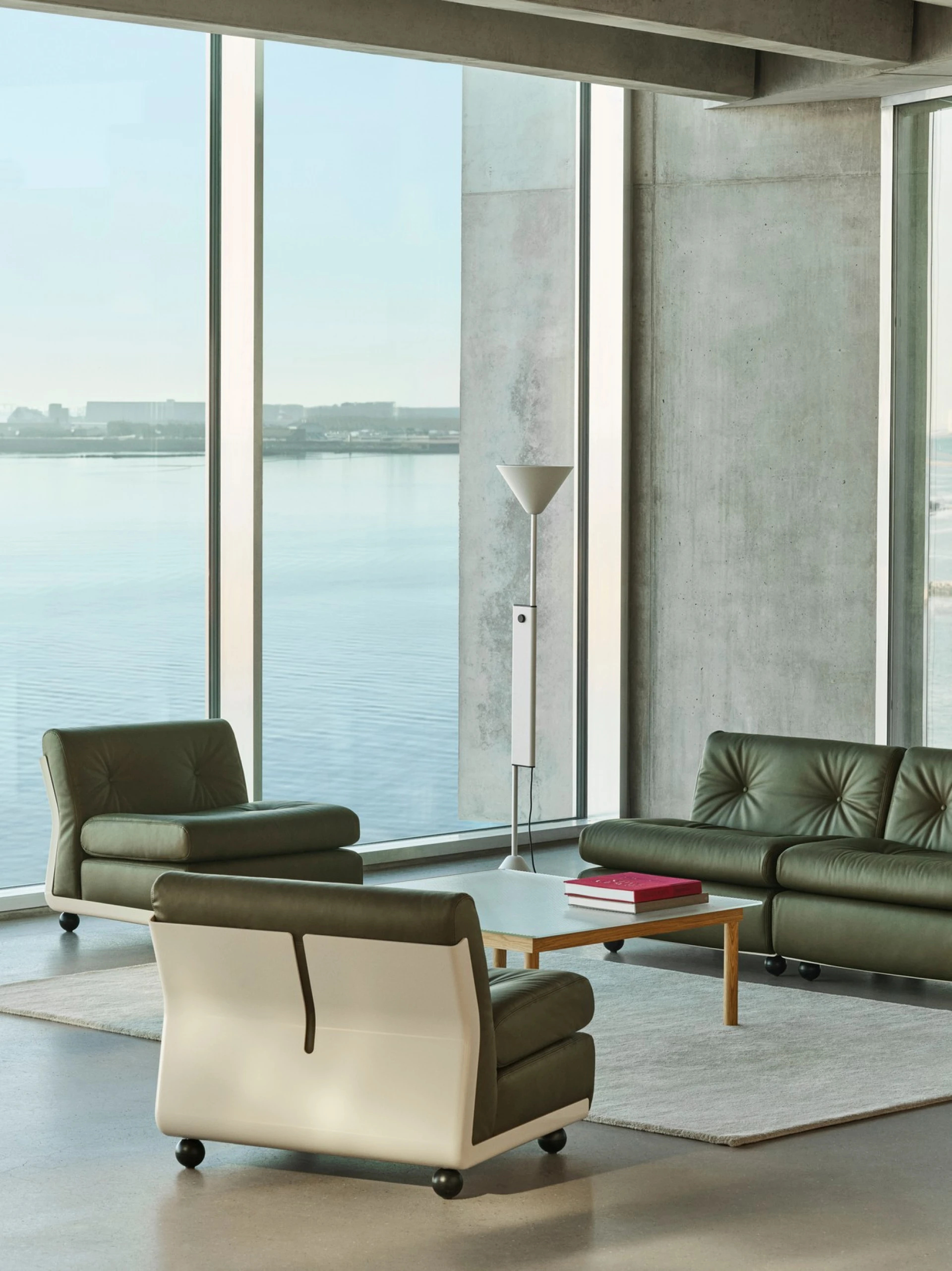 Twist Floor Lamp Cream white