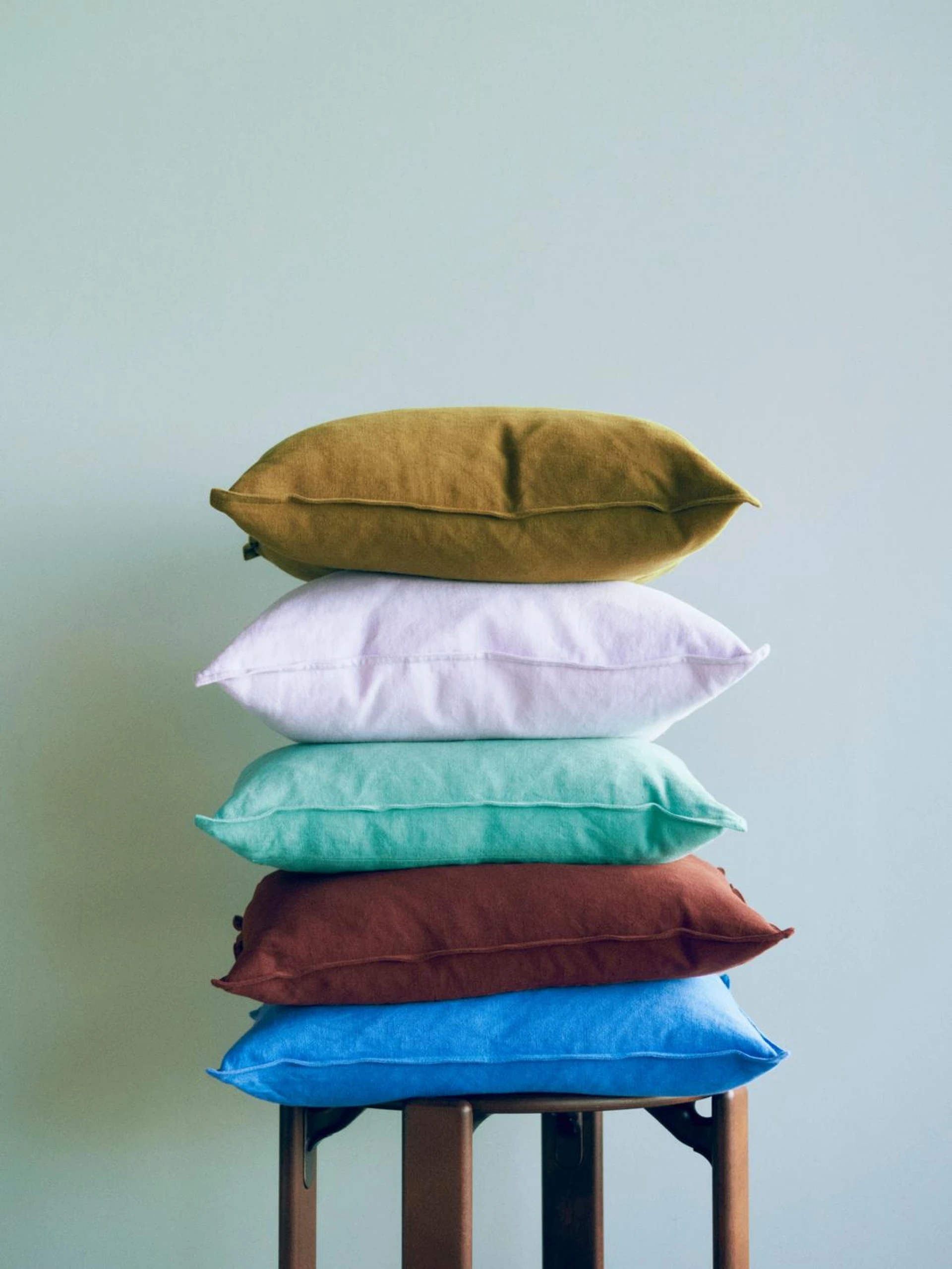 Linen Cushion 50 x 50 Emerald green