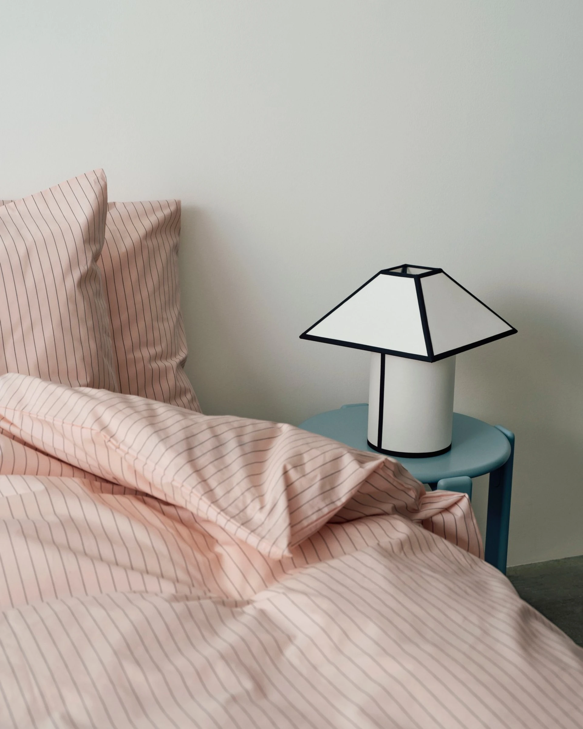 Ava Pyramid Table Lamp 290 White Ava Pyramid Table Lamp 290 White