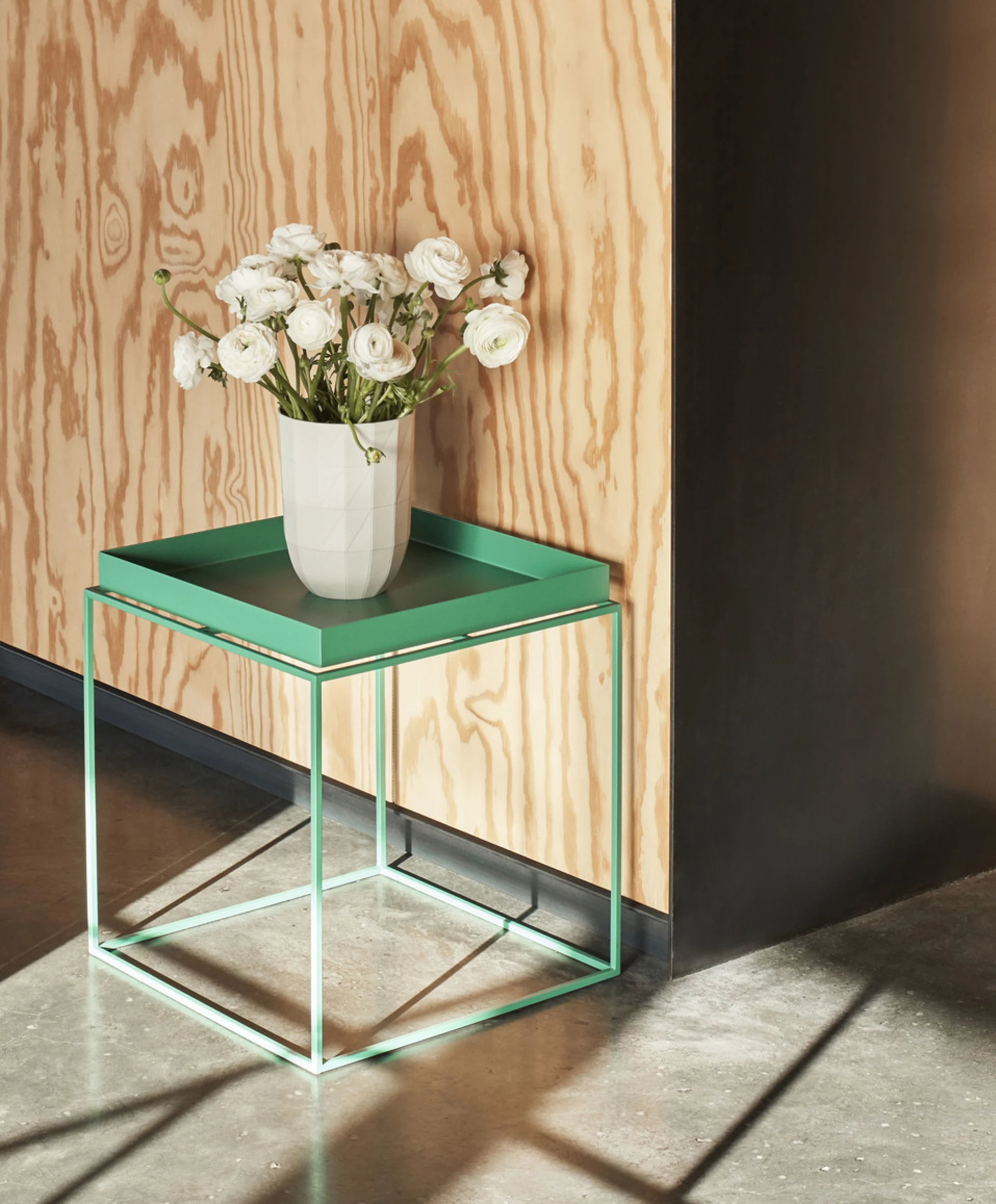 Tray Table M L40 x W40 Peppermint green