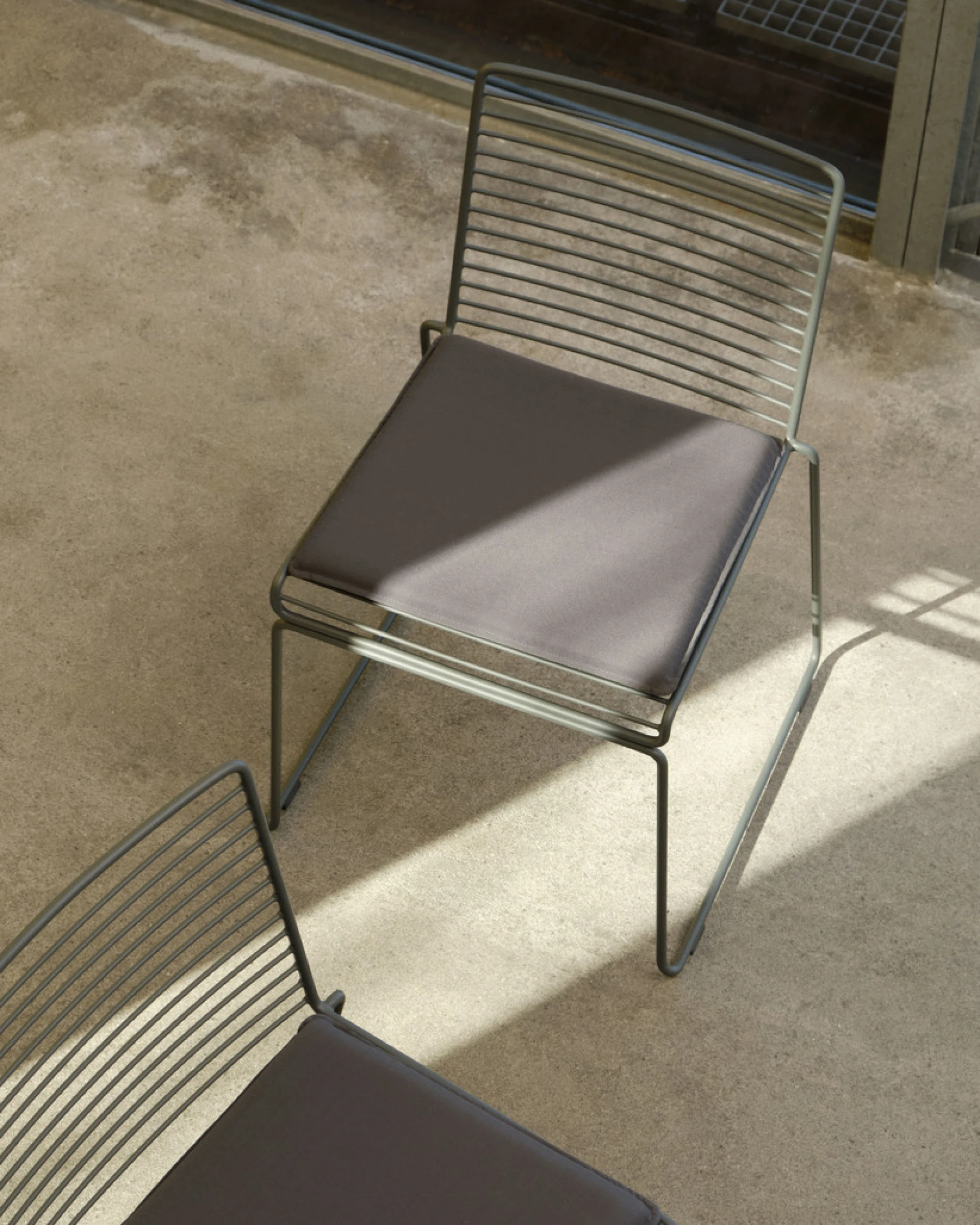 Hee Dining Chair Asphalt grey