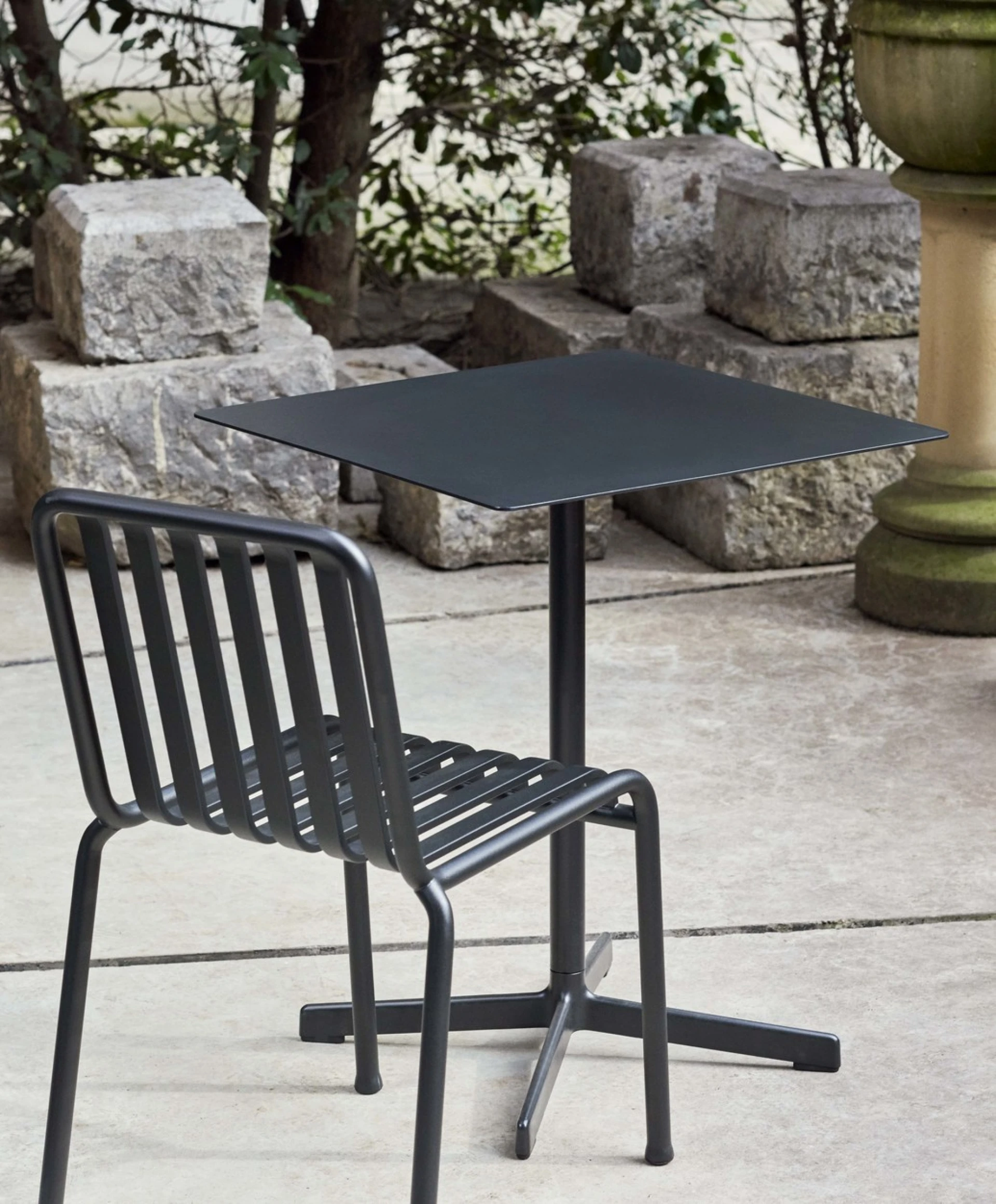 Neu Table Square Anthracite