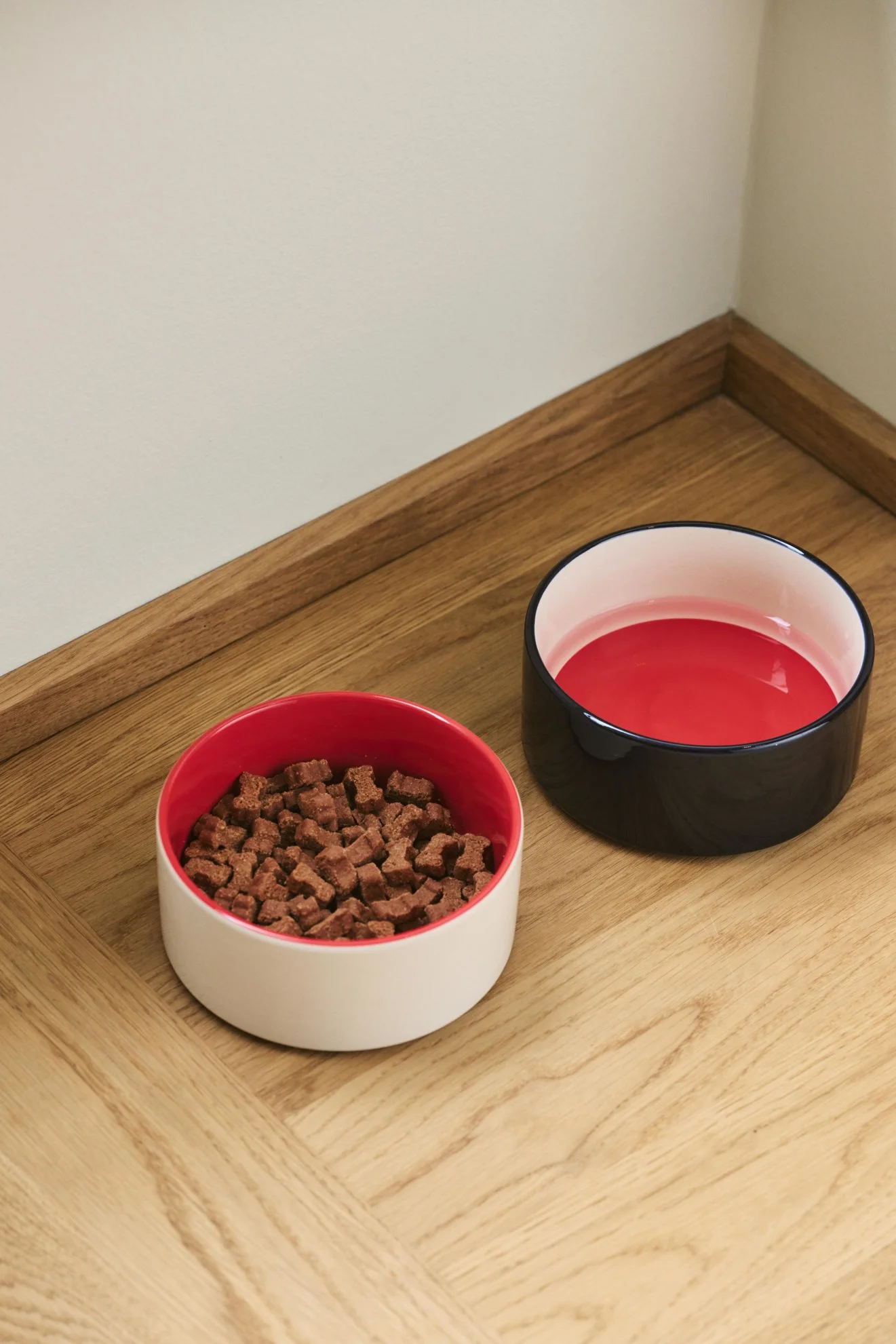 HAY Dogs Bowl Small Red, blue