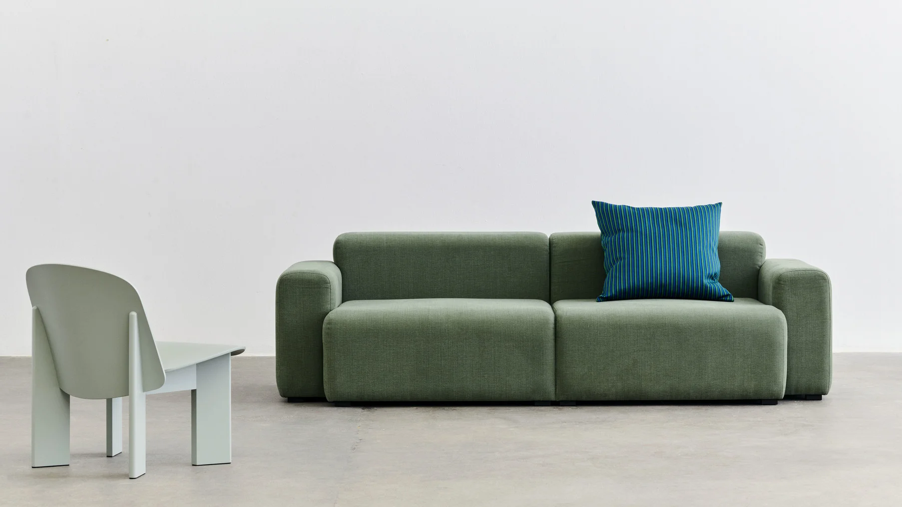 Mags Low Armrest 2.5-Seater Combination 1