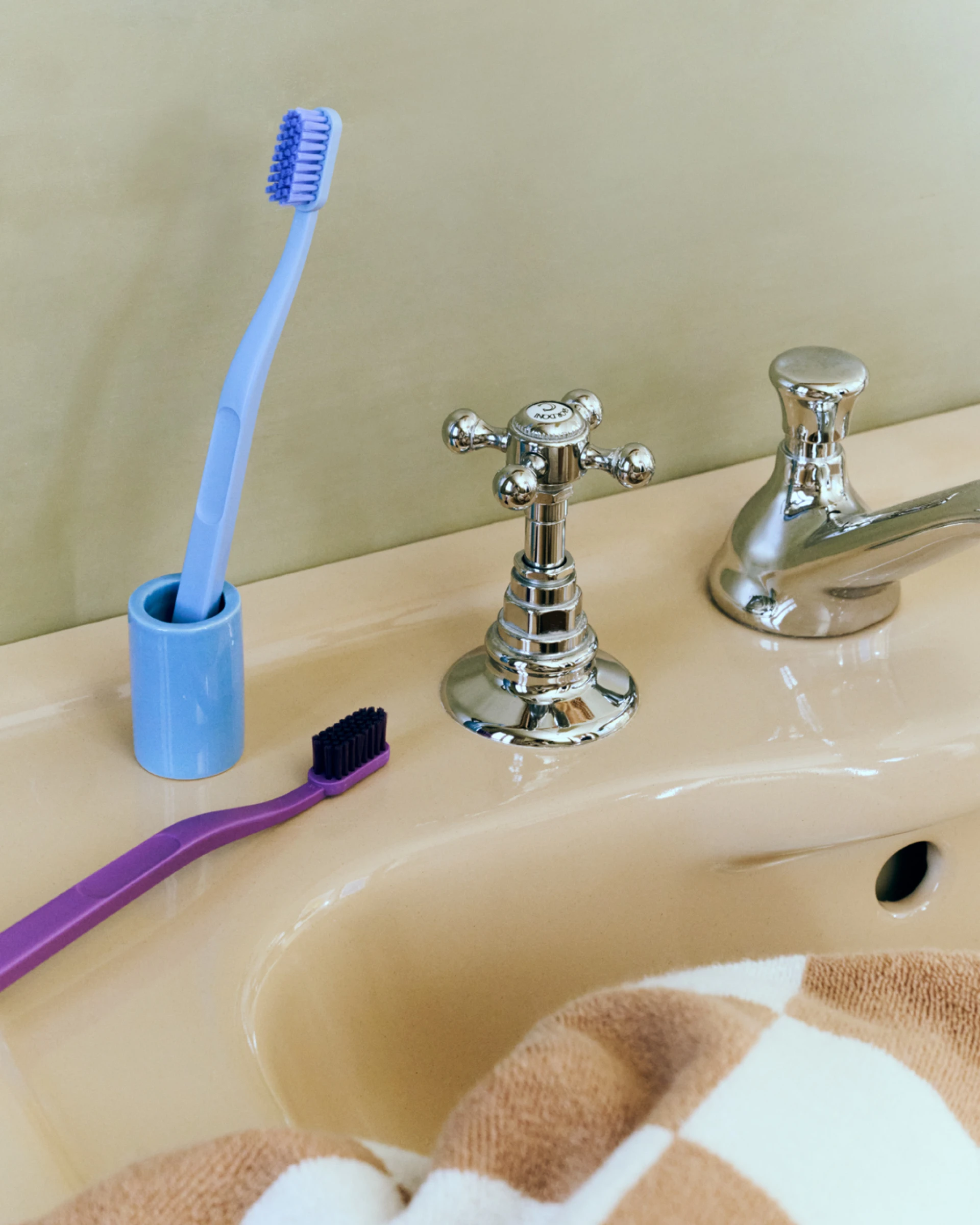 Toothbrush Holder Blue