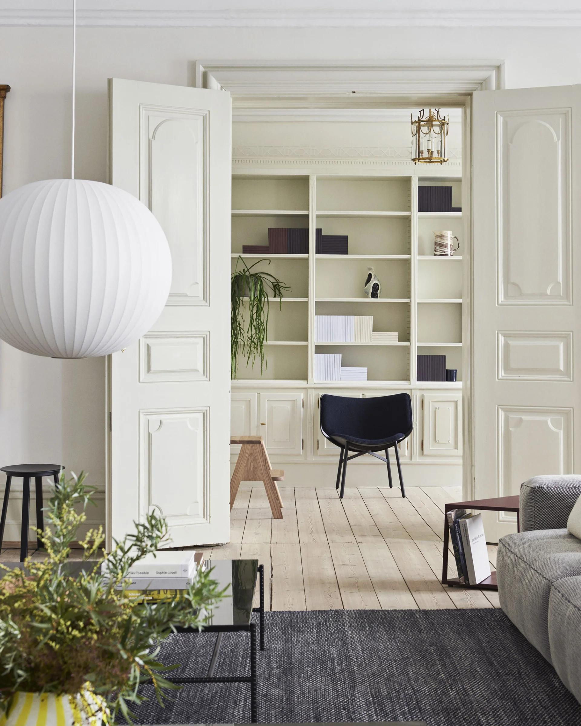 Nelson Ball Bubble Pendant L Off-white 