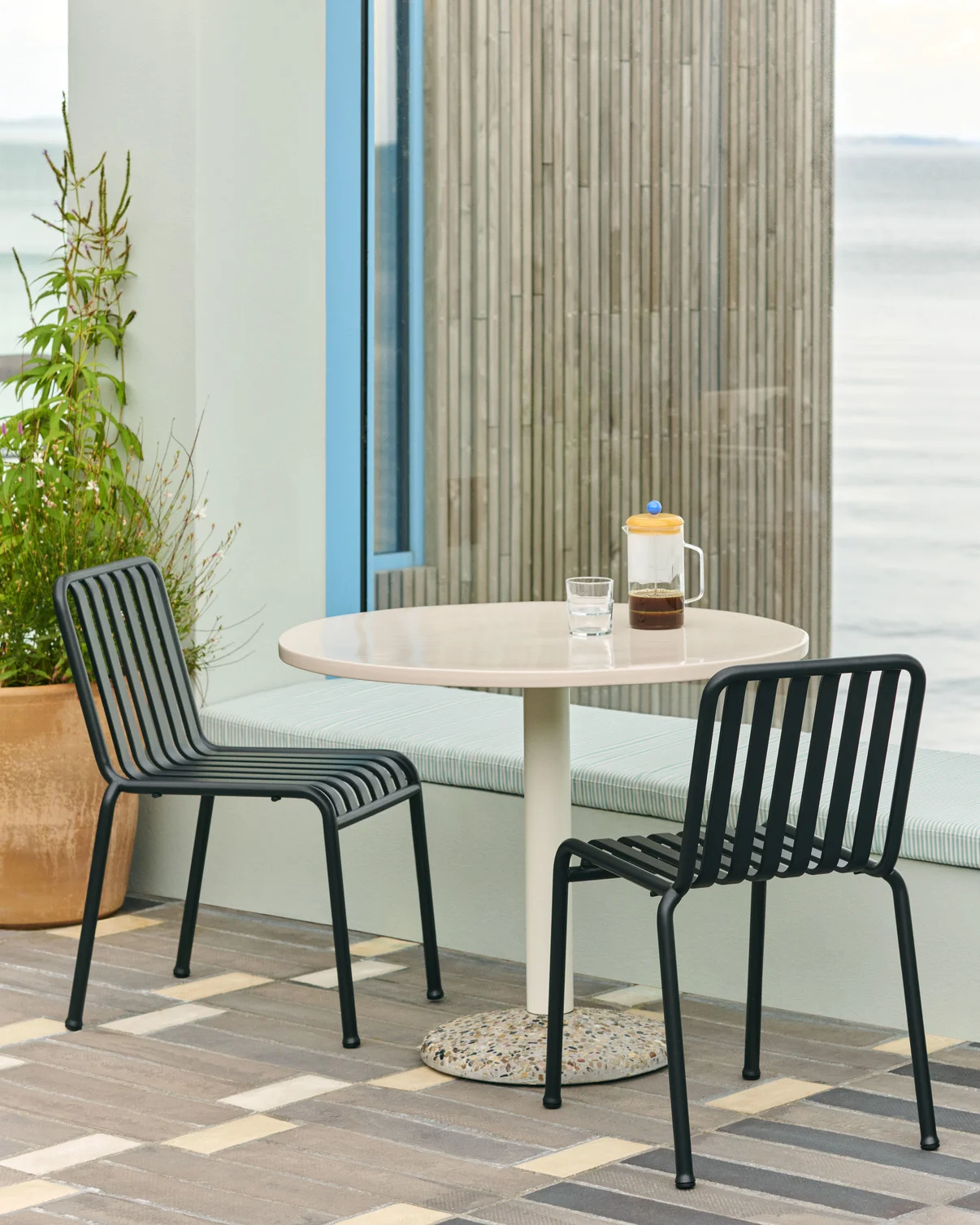 Ceramic Table Ø90 x H74 Warm white