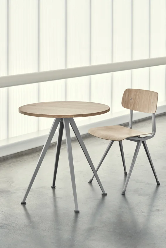 Pyramid Café Table 21