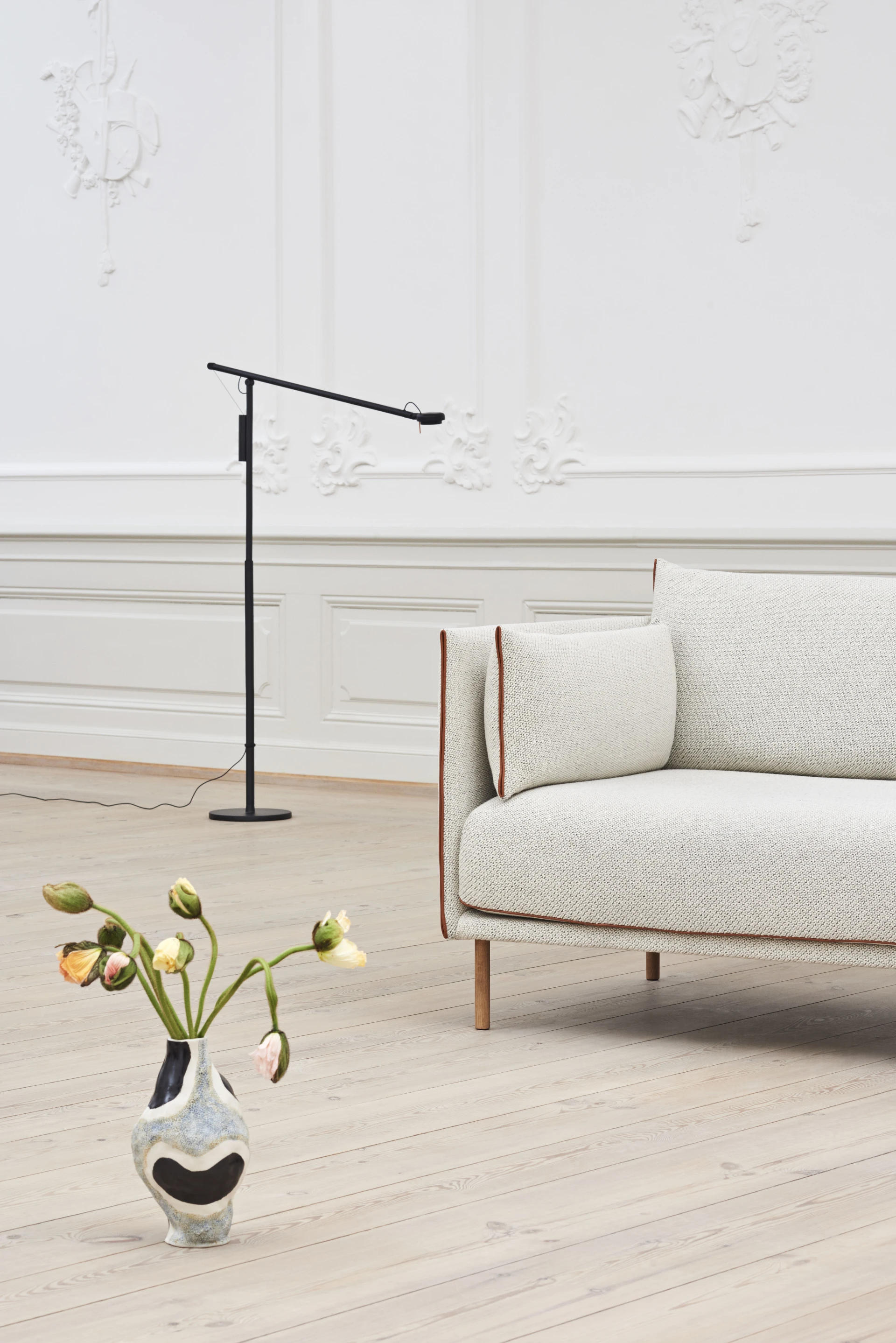 Fifty-fifty Floor Lamp Soft black Fifty-fifty Floor Lamp Soft black
