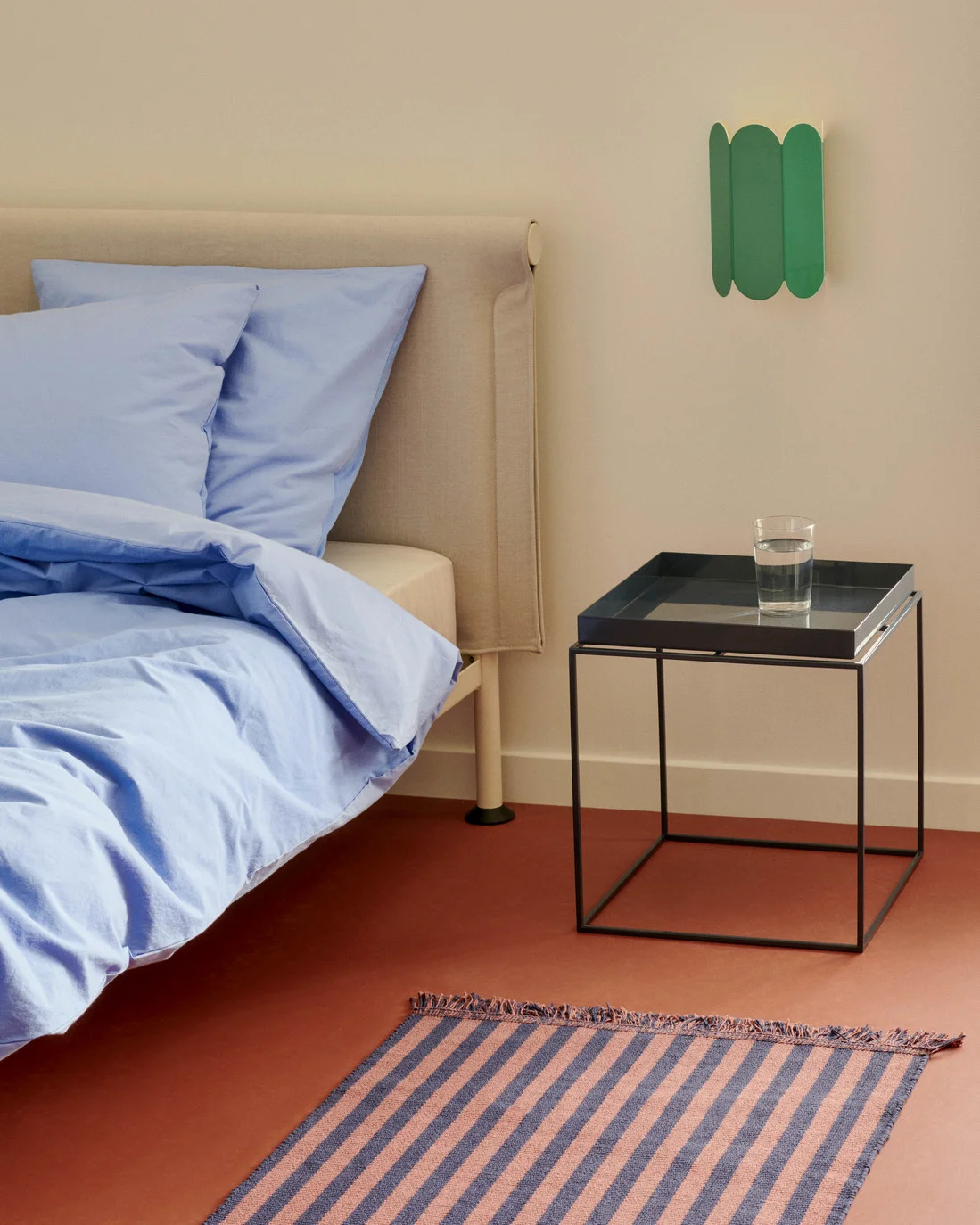 Tray Table M L40 x W40 Deep blue high gloss