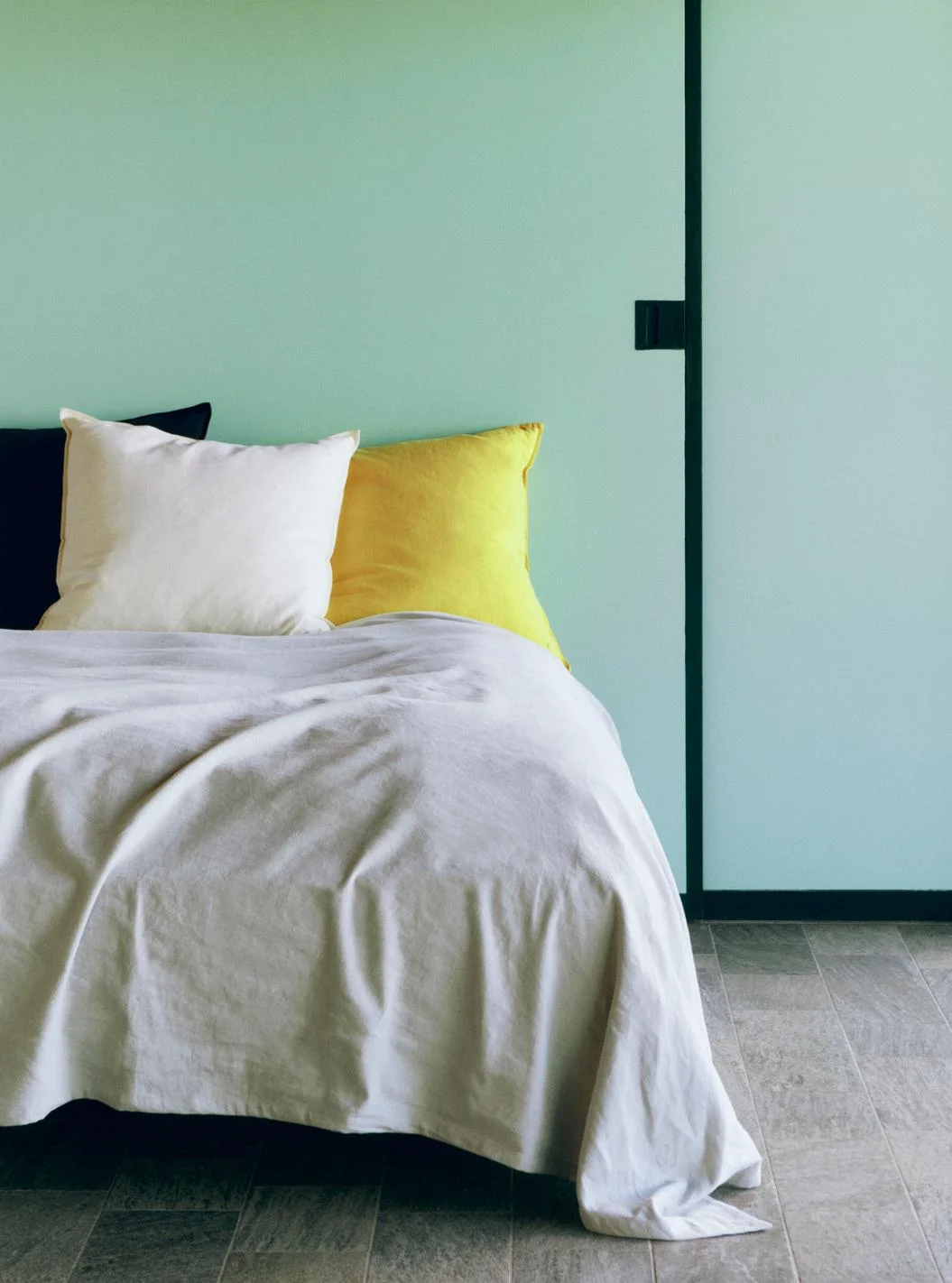 Linen Bedspread 240 x 260 Sky grey