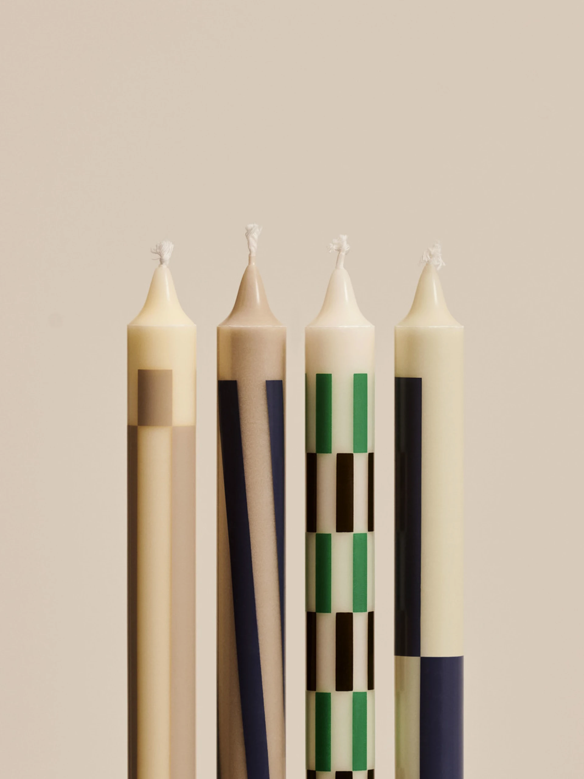 Pattern Candle Cream and dark Set of 4