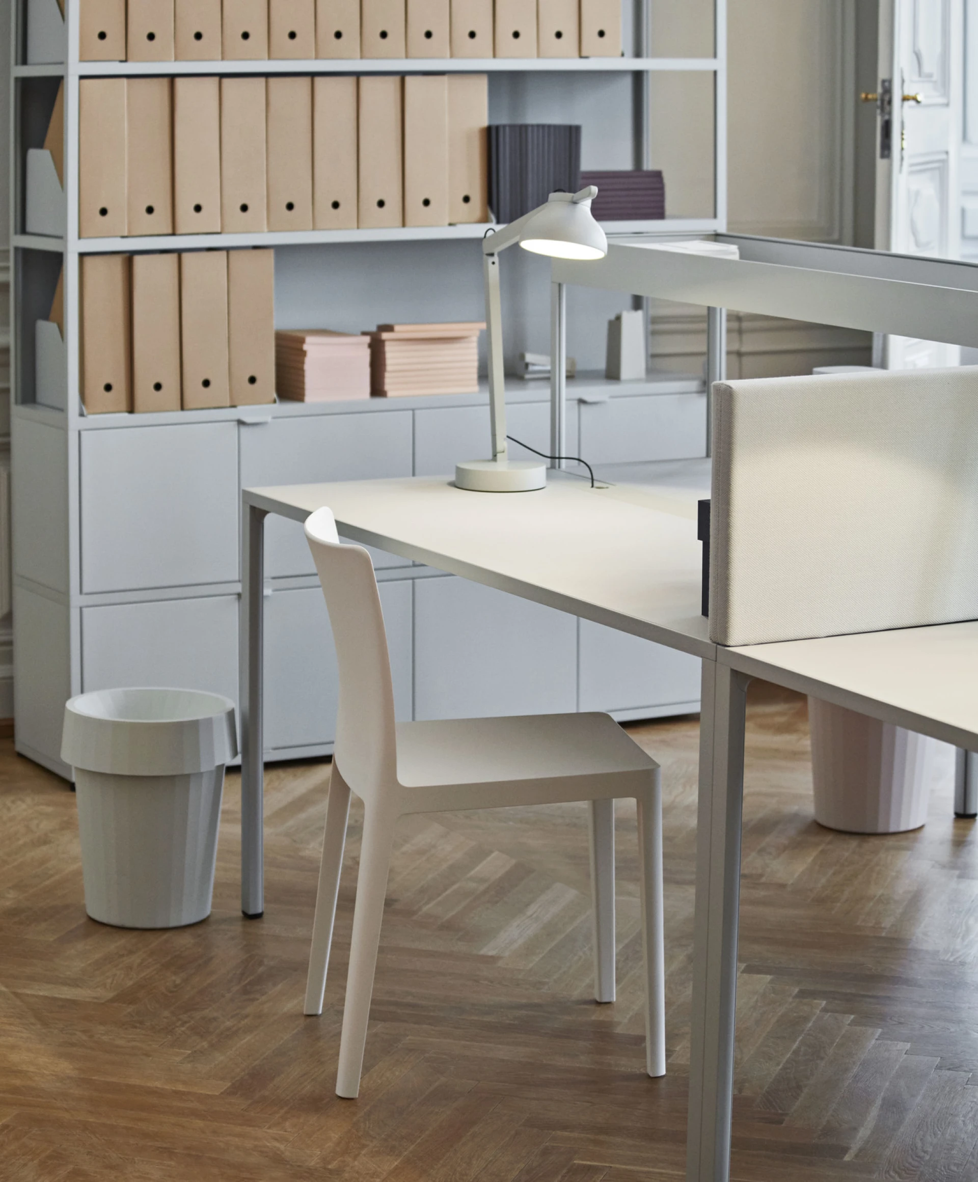 Elementaire Chair Cream white 