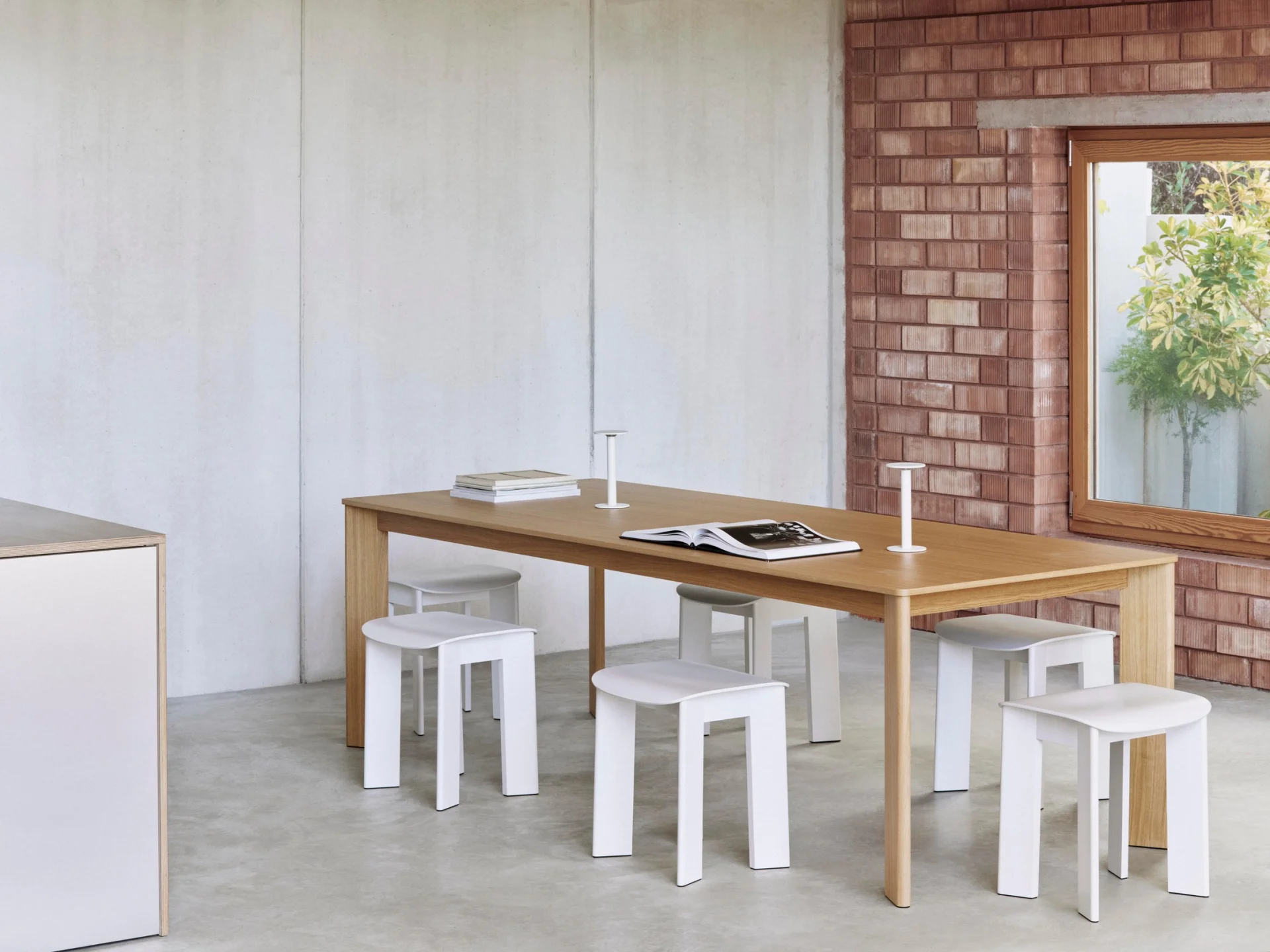 Chisel 10 Stool